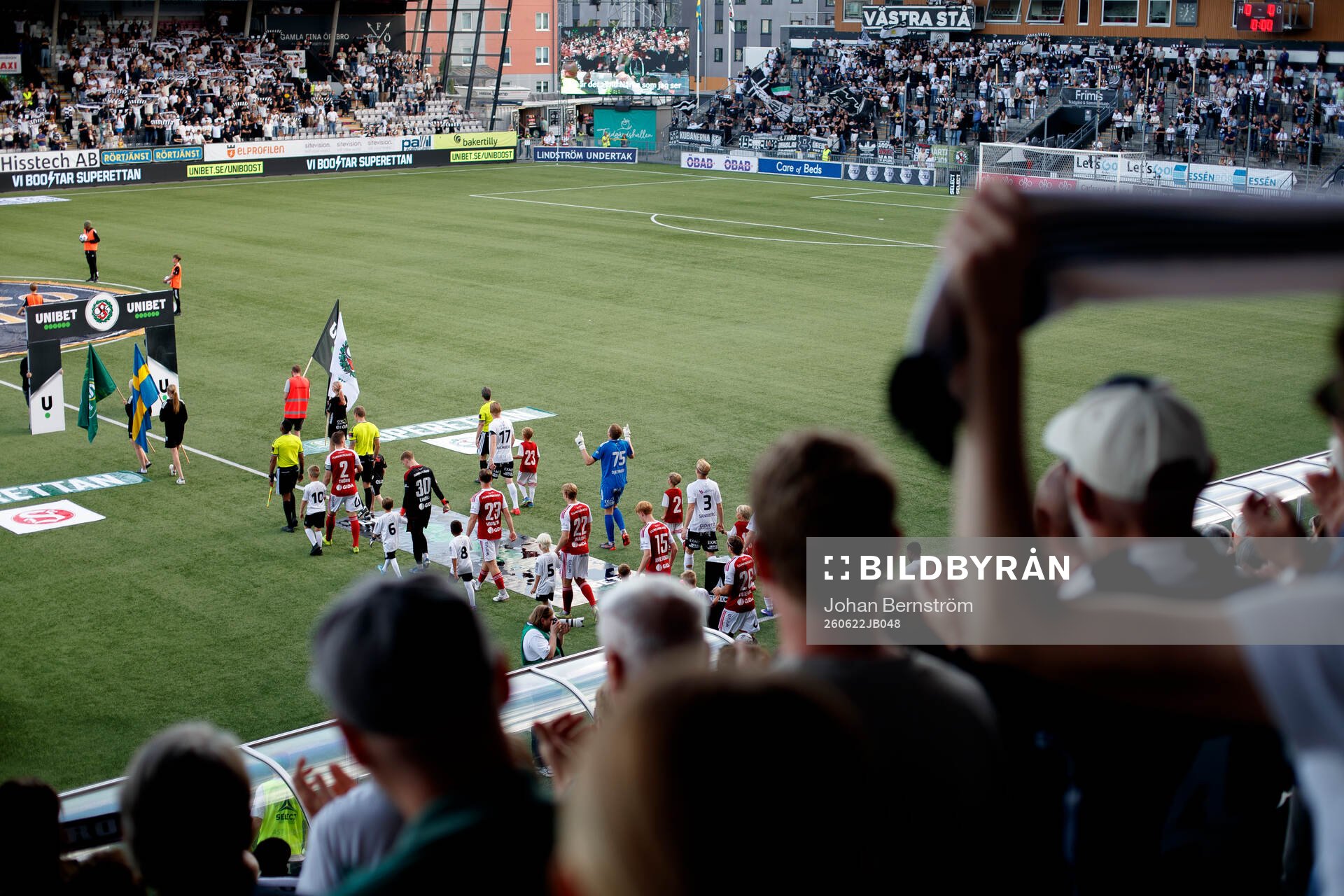 Lagen går in på planen