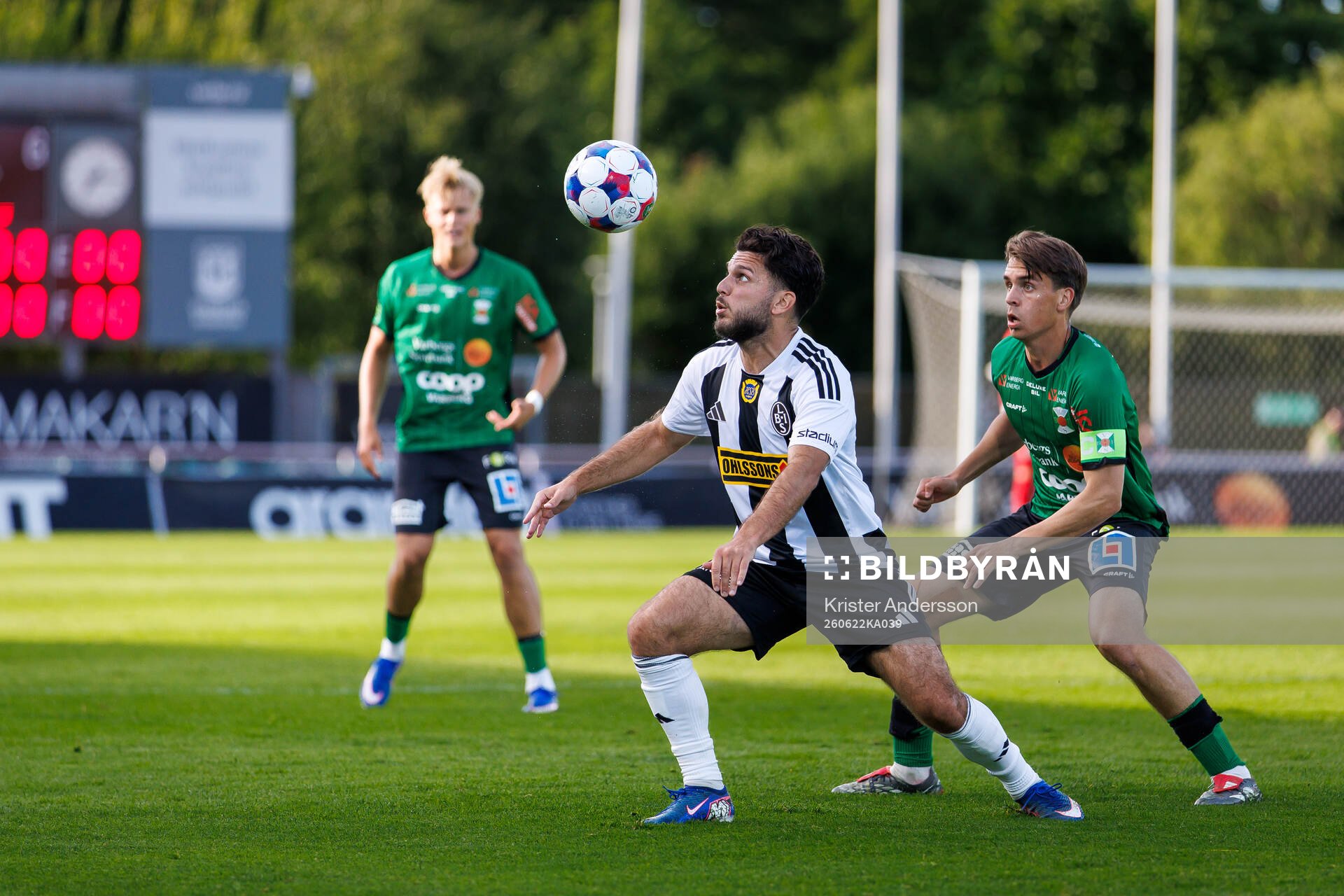 Landskronas Edi Sylisufaj och Varbergs Isak Valentin