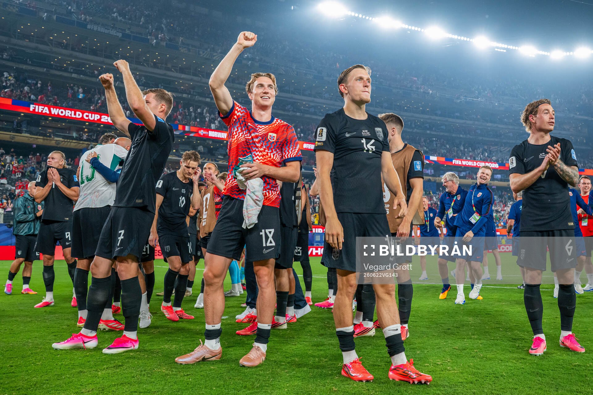 Kristian Thorstvedt, Marcus Holmgren Pedersen and players