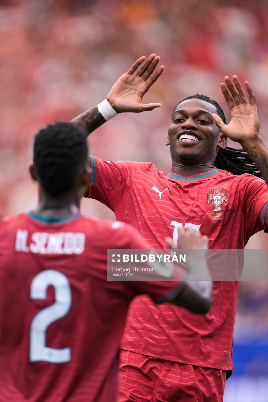 Rafael Leao and Nelson Semedo of Portugal celebrate