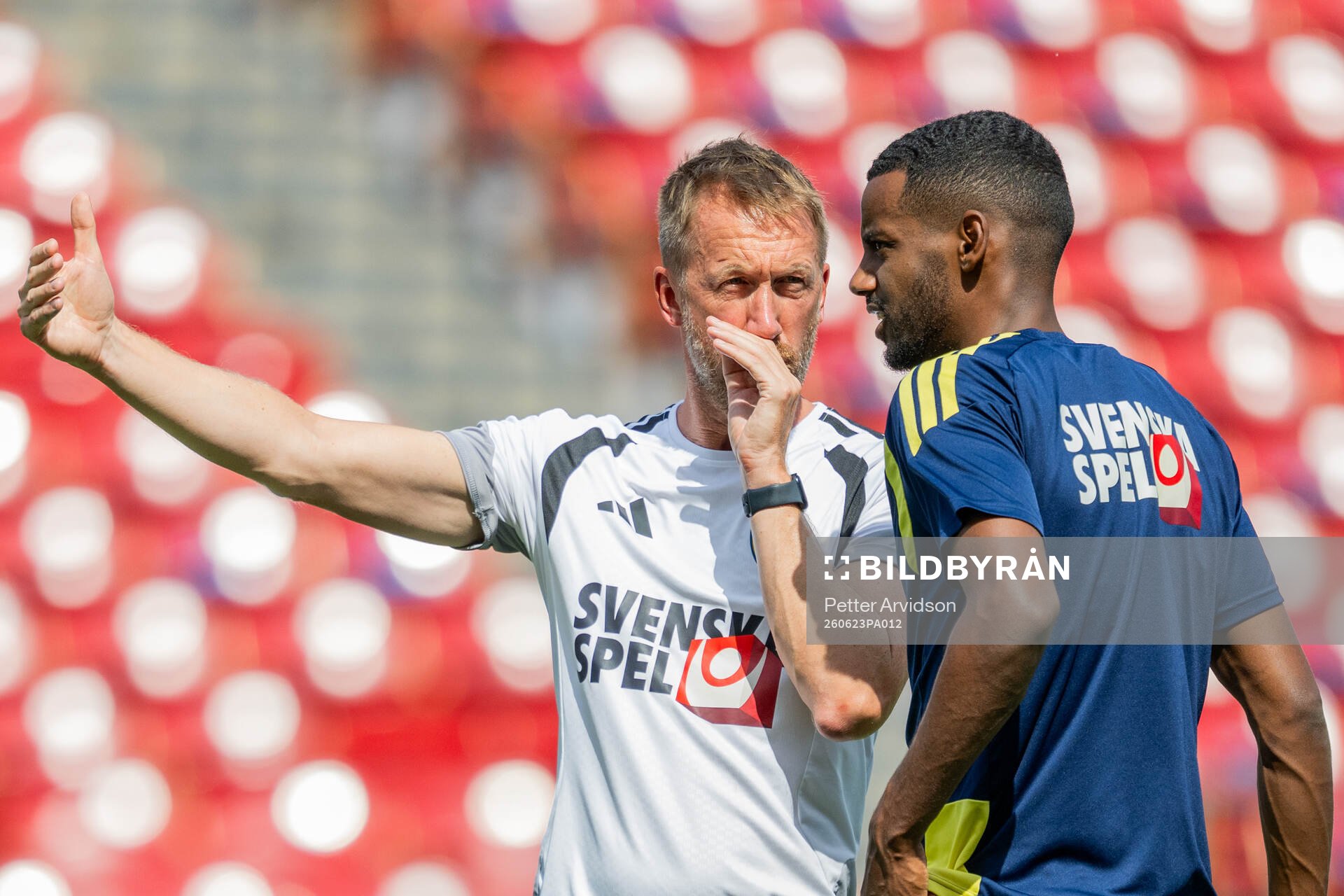 Head coach Graham Potter and Alexander Isak of the Swedish