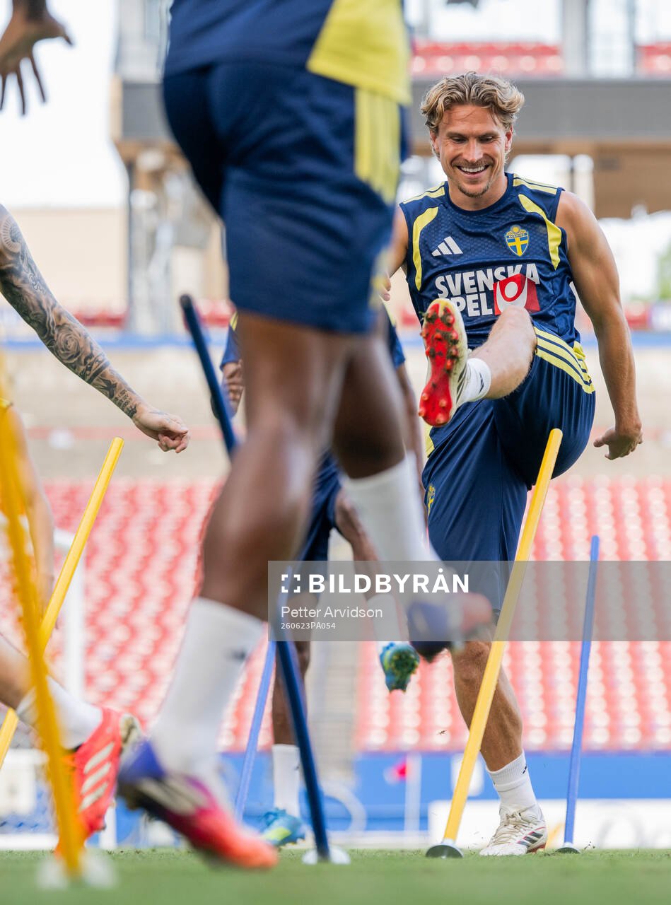 Carl Starfelt of the Swedish national football team at a