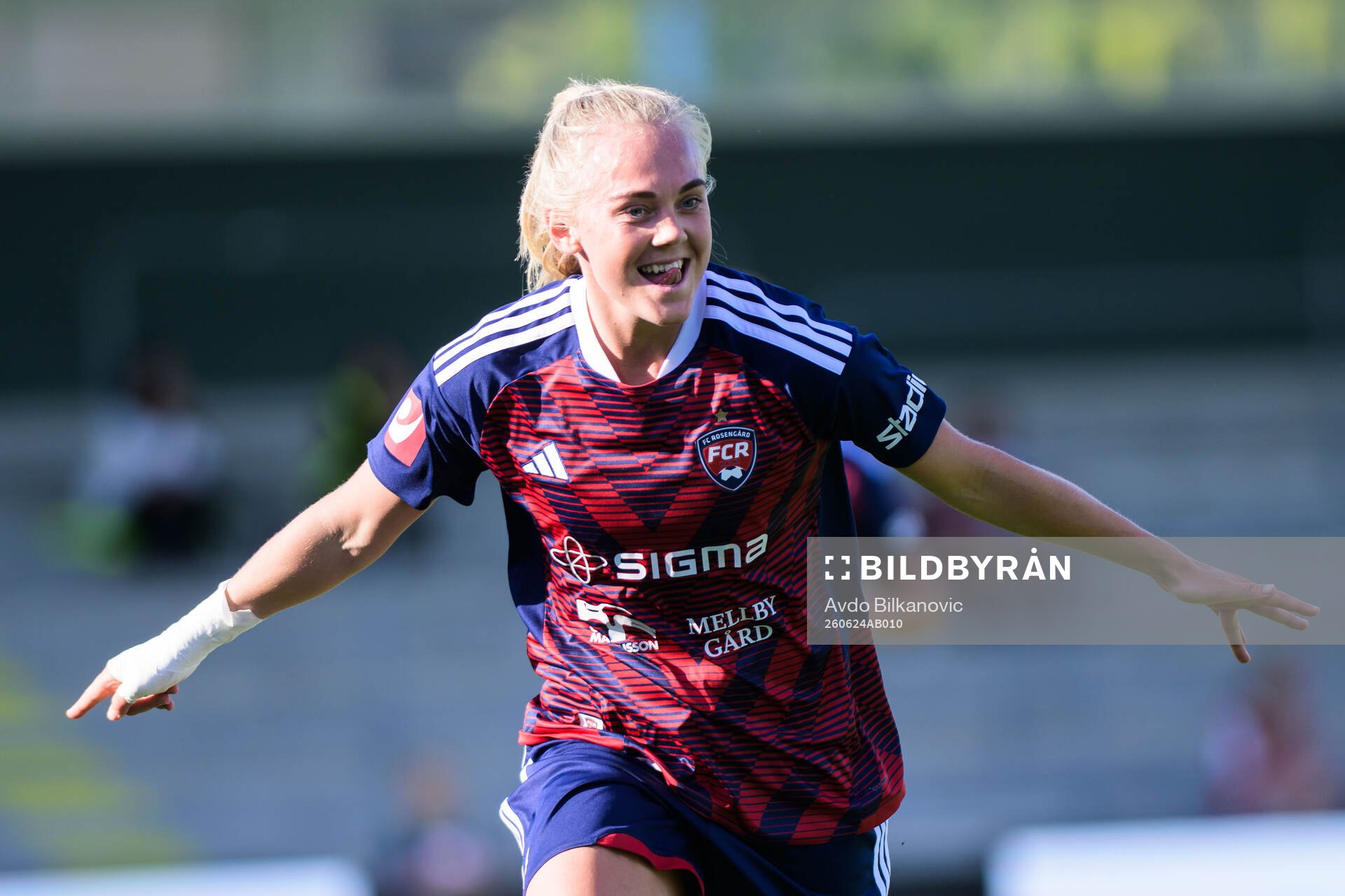 Rosengårds Molly Johansson jublar