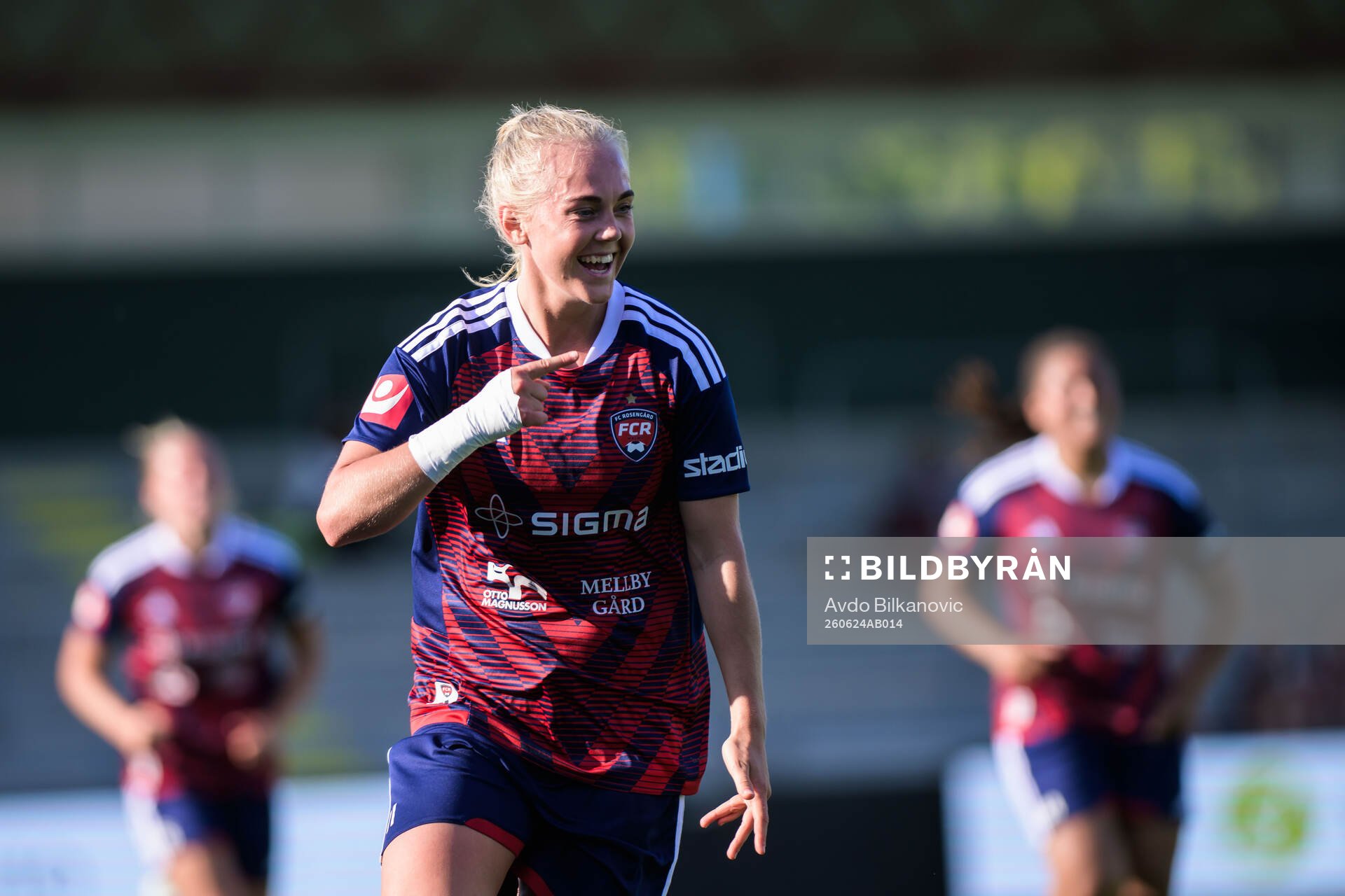 Rosengårds Molly Johansson jublar
