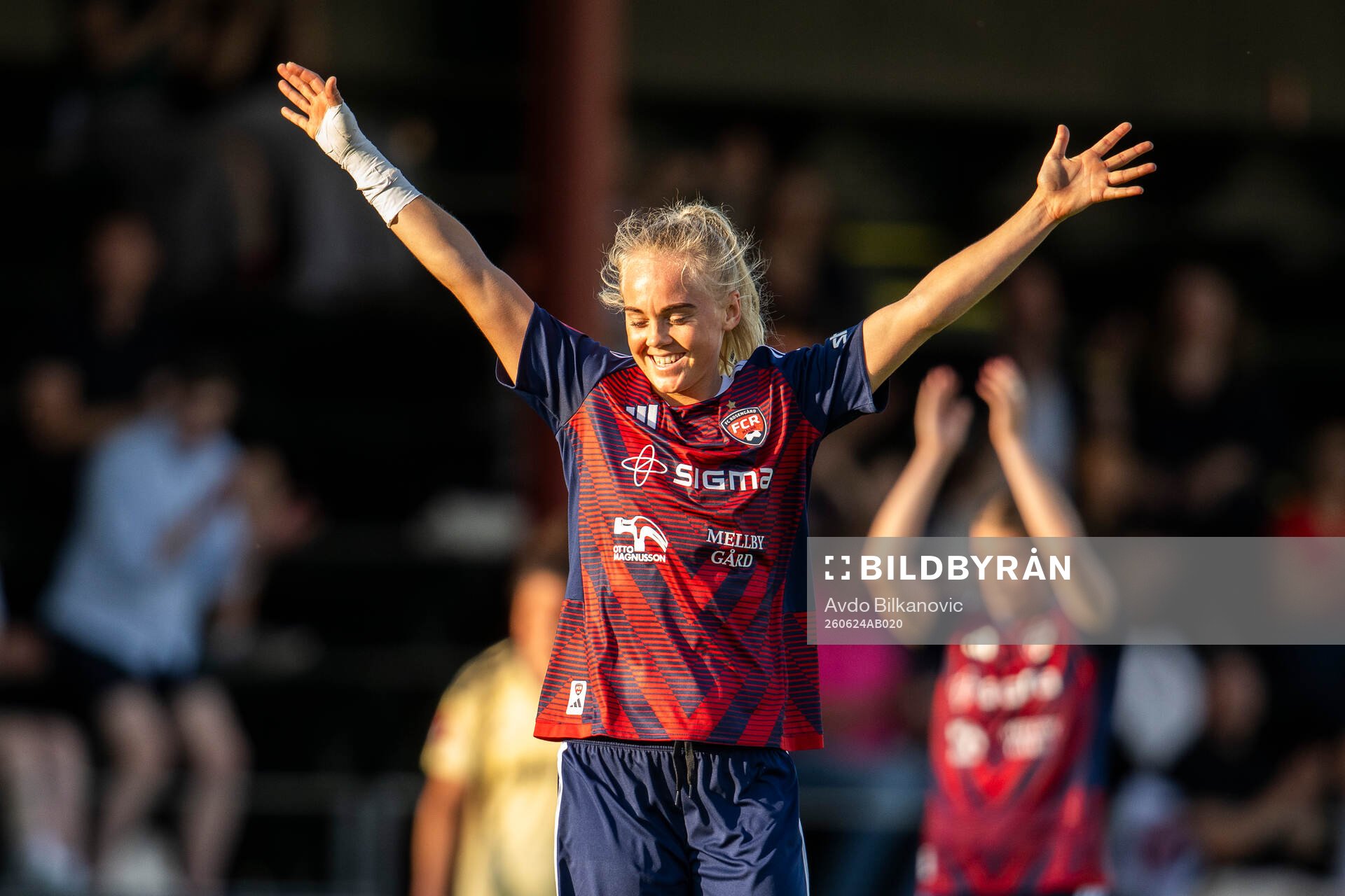 Rosengårds Molly Johansson jublar