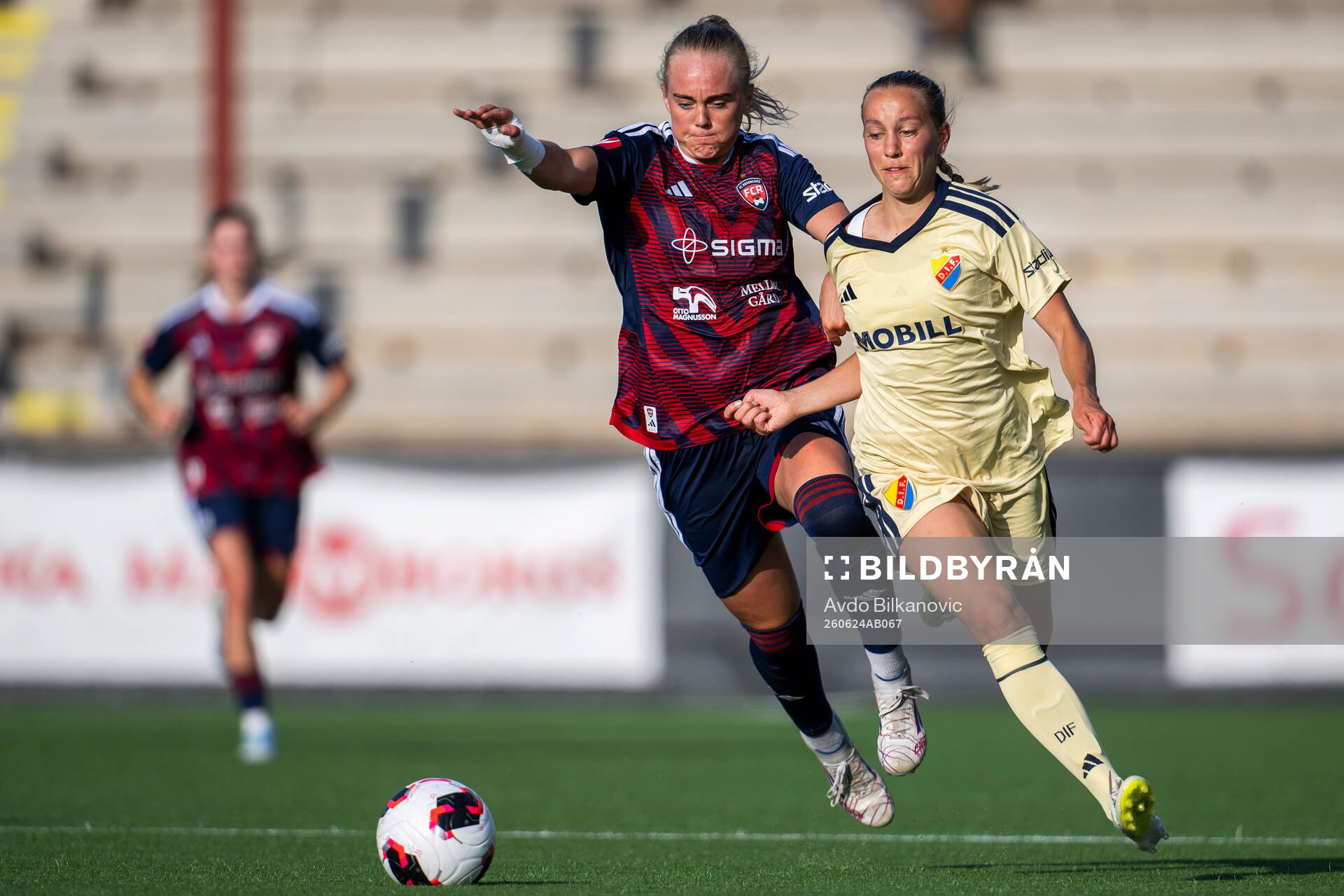 Rosengårds Molly Johansson och Djurgårdens Sara Eriksson