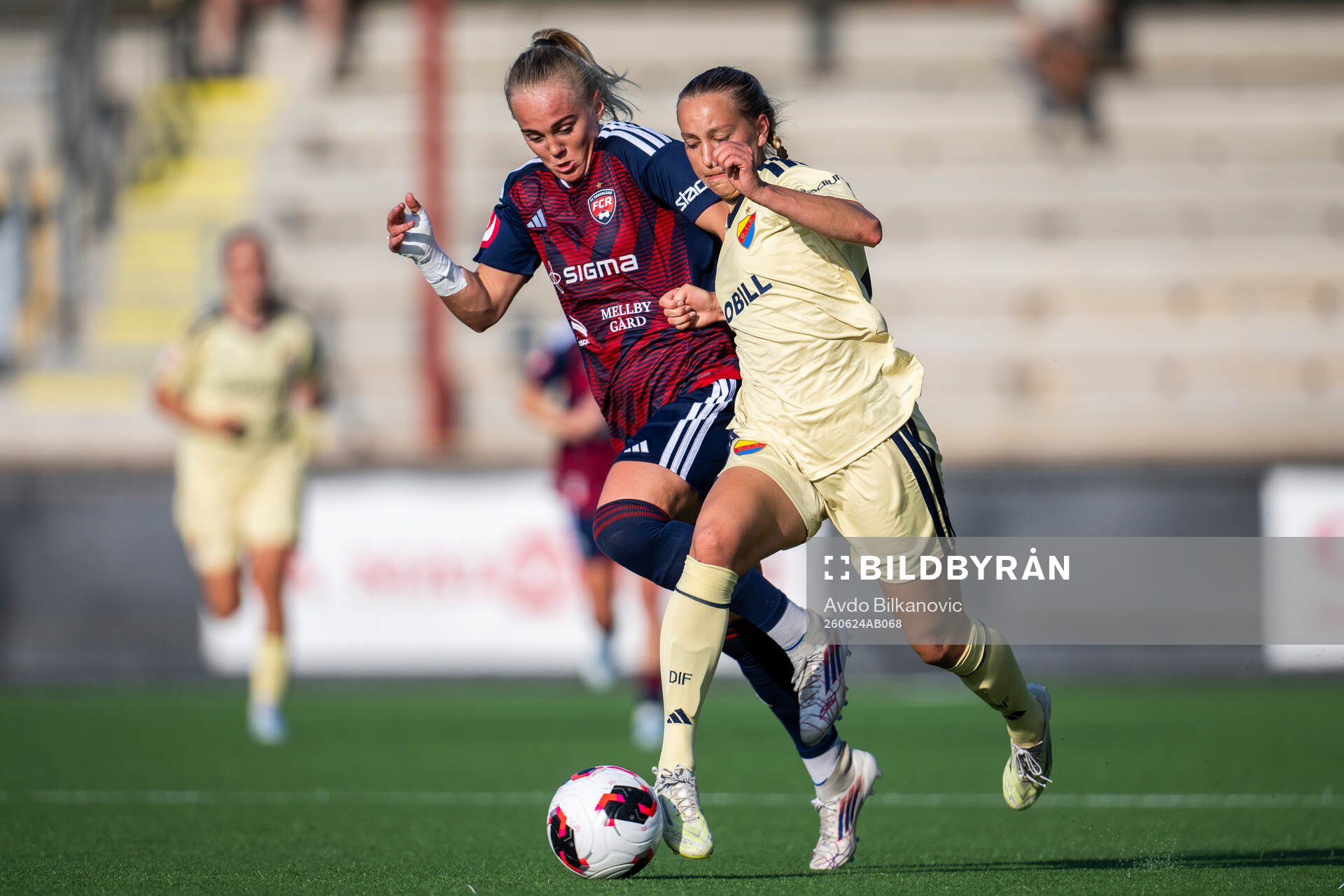Rosengårds Molly Johansson och Djurgårdens Sara Eriksson