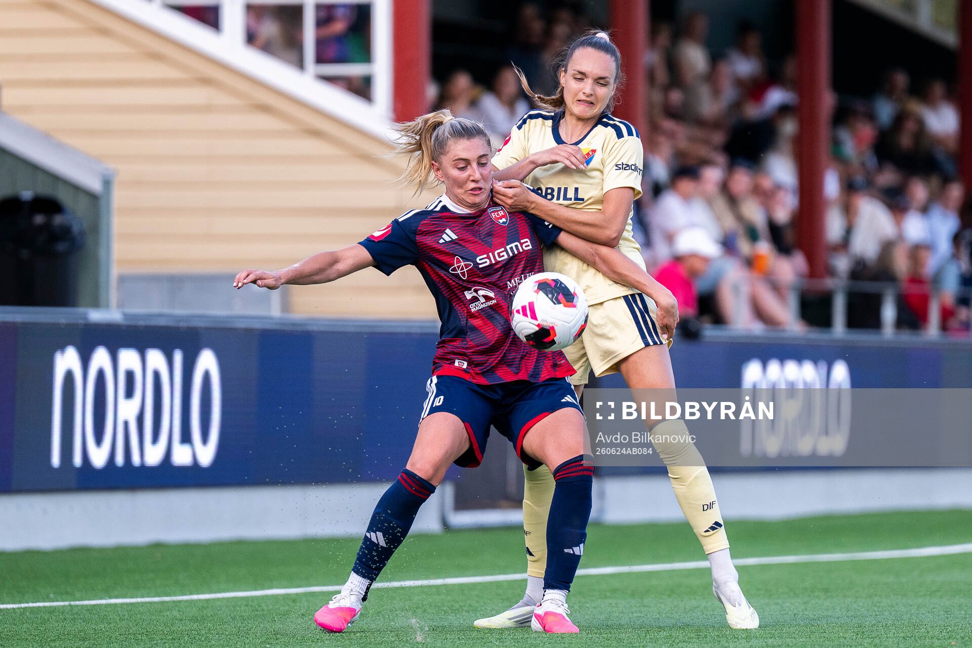 Rosengårds Remy Siemsen och Djurgårdens Selma Larsen