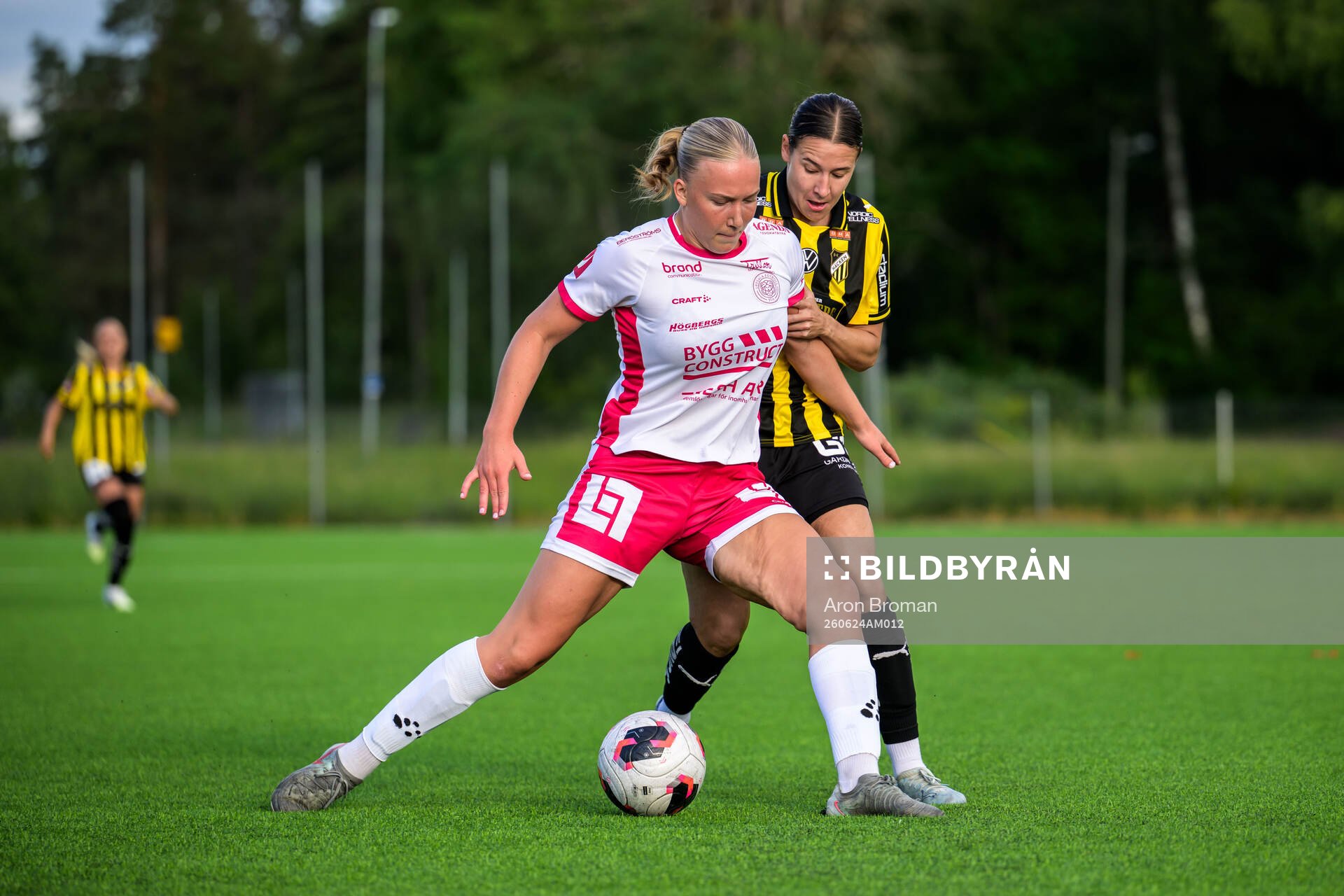 IK Uppsalas Thindra Mattsson och Häckens Tabitha Michelle