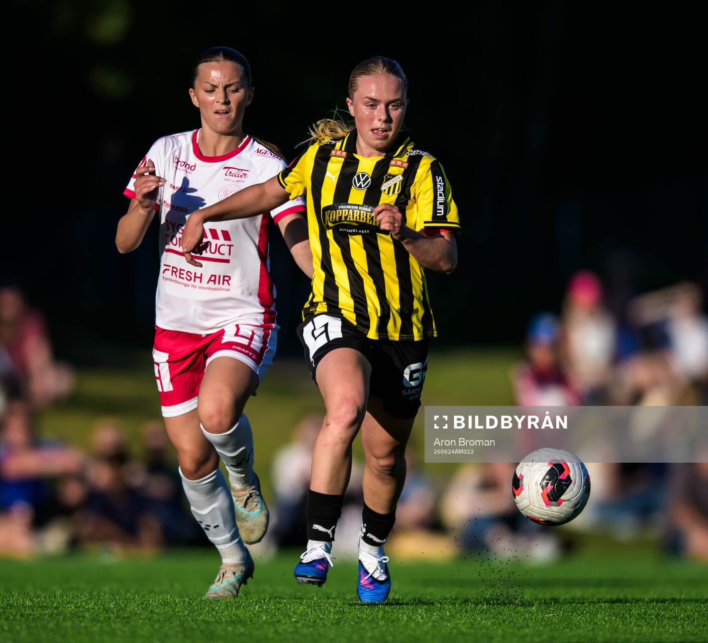 IK Uppsalas Stina Leffler och Häckens Pernille Sanvig
