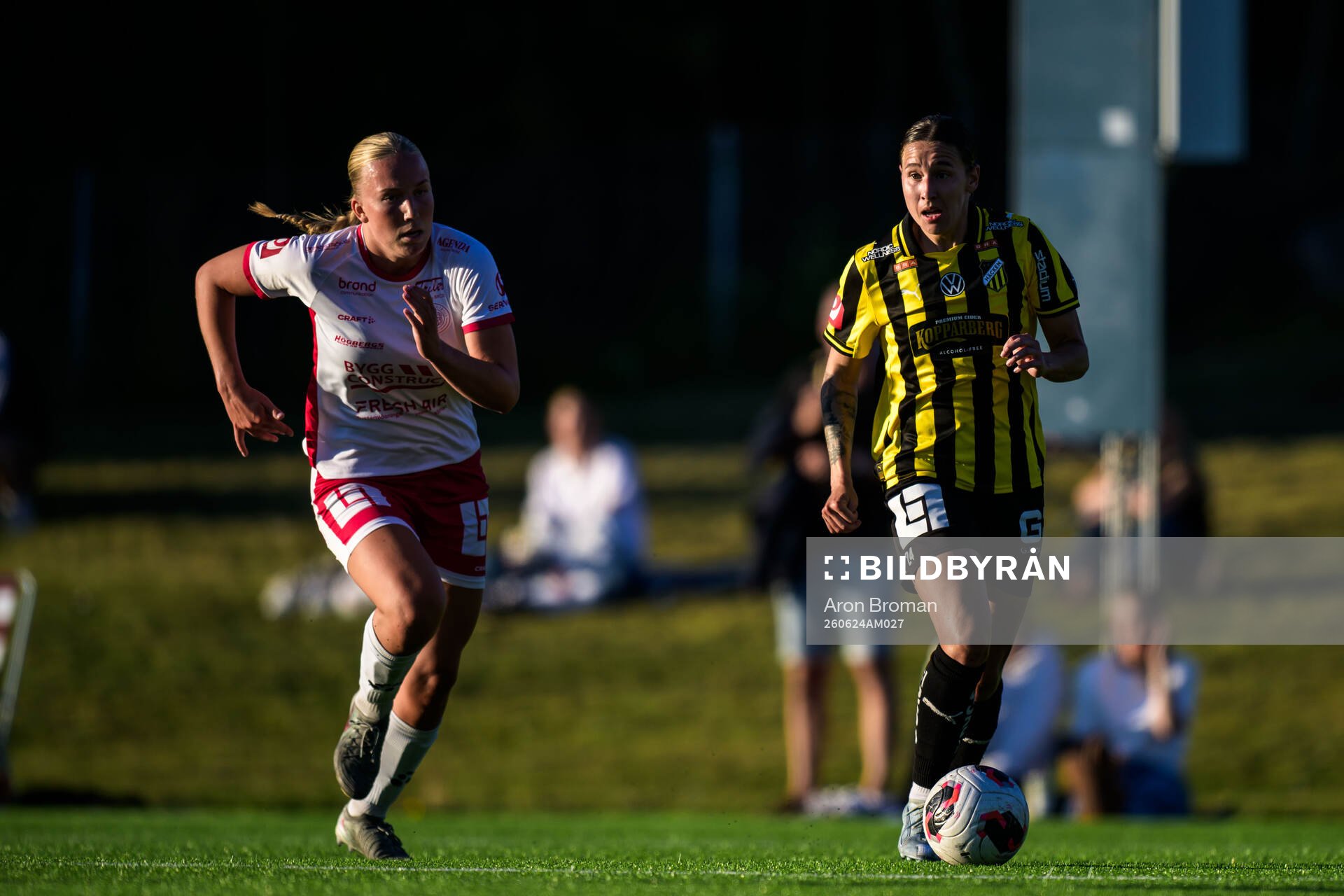 IK Uppsalas Cecilia Ek och Häckens Tabitha Michelle Tindell