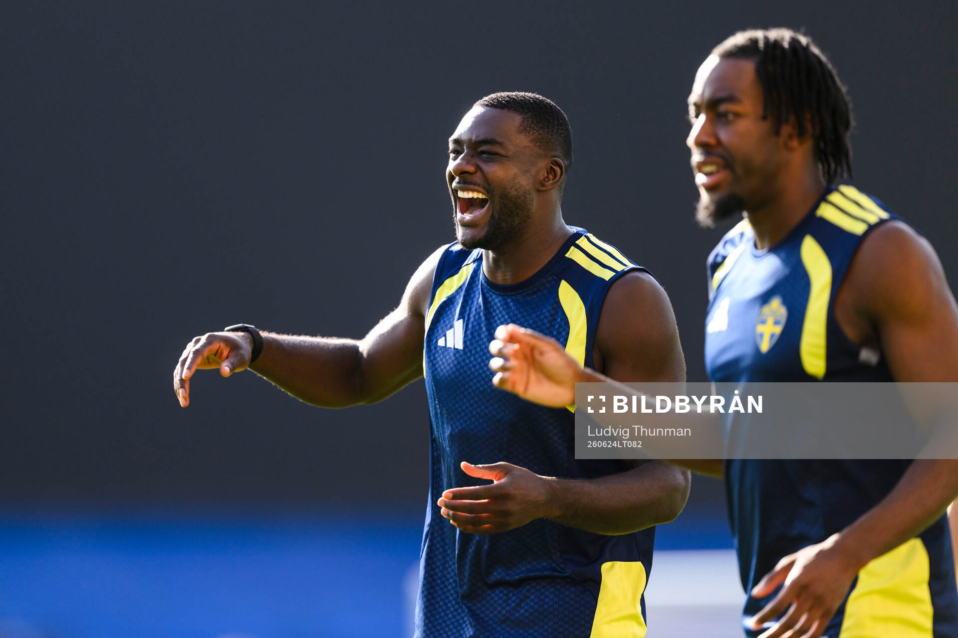 Ken Sema and Anthony Elanga of the Swedish national