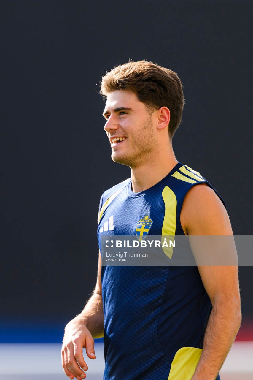 Besfort Zeneli of the Swedish national football team at a