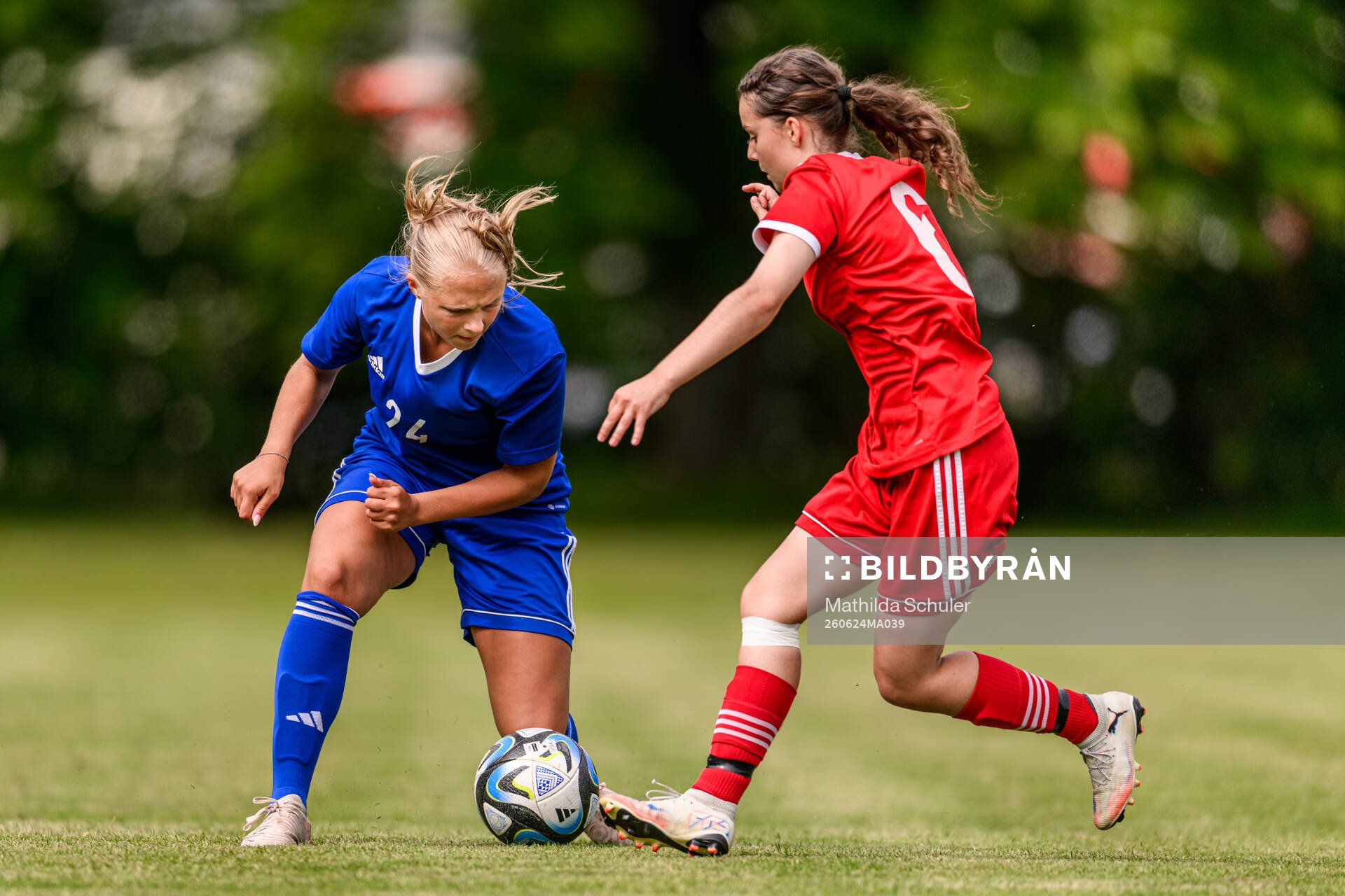 Milana Pozar och Isabel Haldin