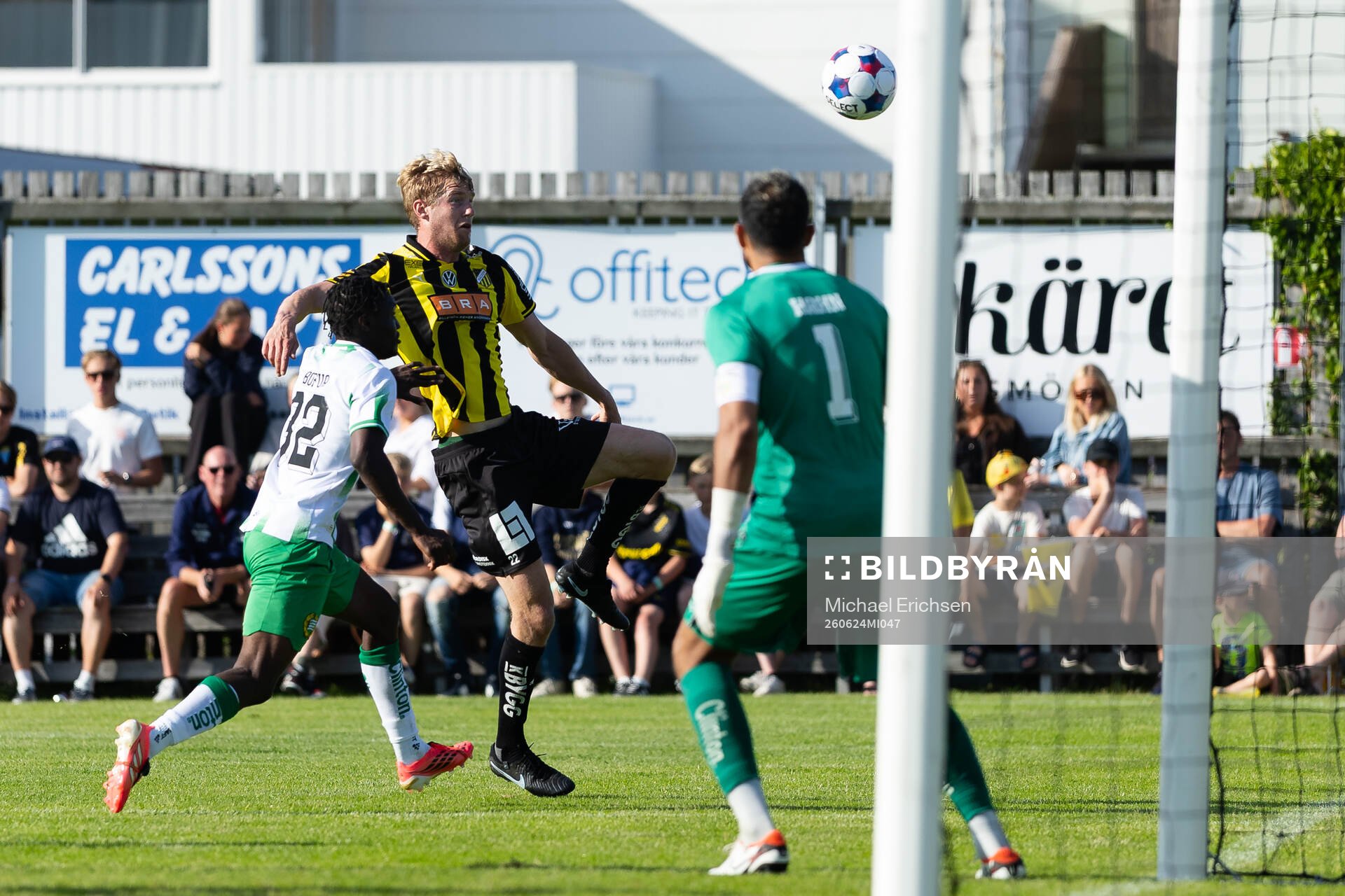 Hammarbys Essayas Lwampindy-Bofua och Häckens Filip