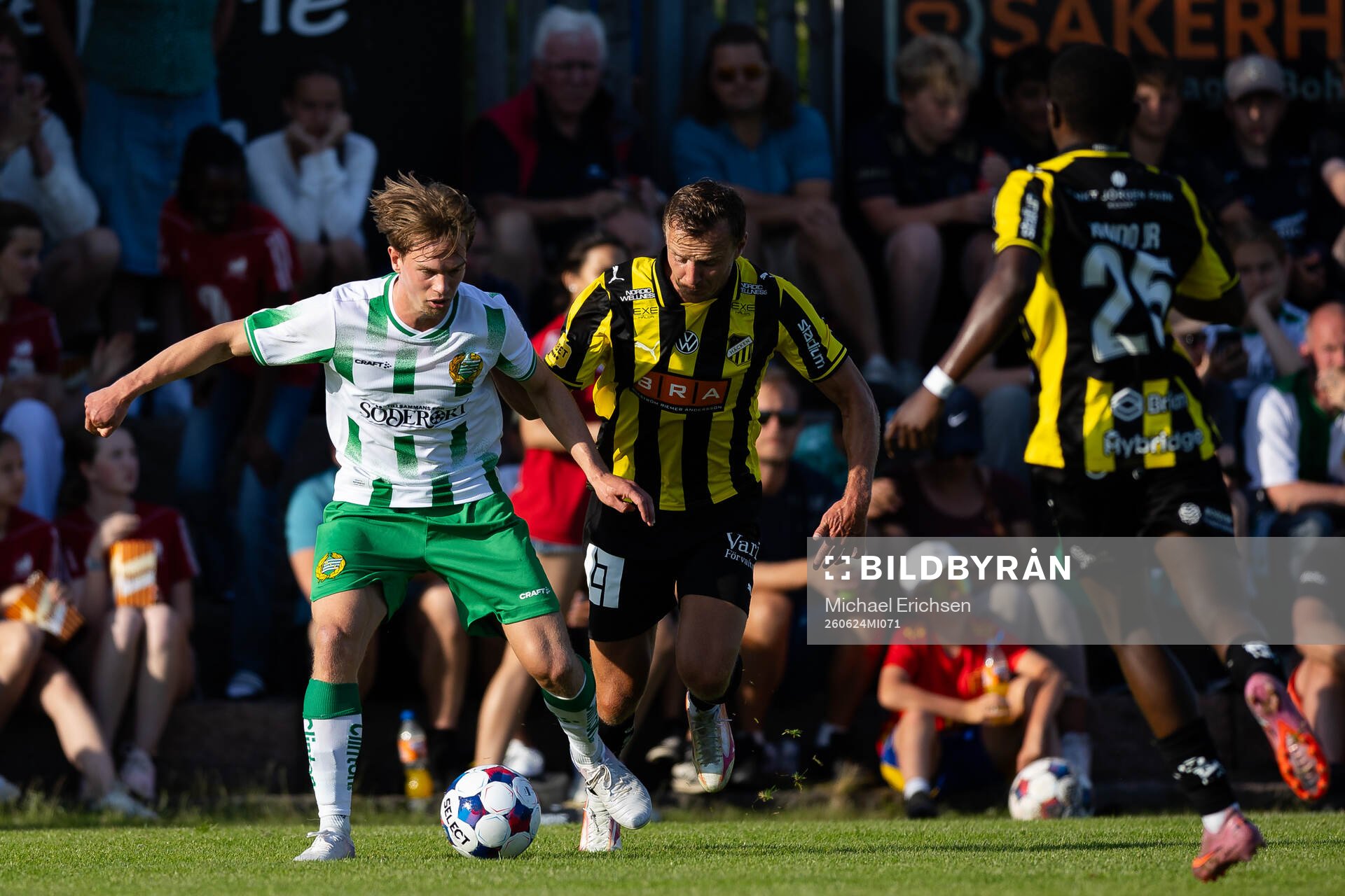 Hammarbys Oscar Steinke Brånby och Häckens Marius Lode