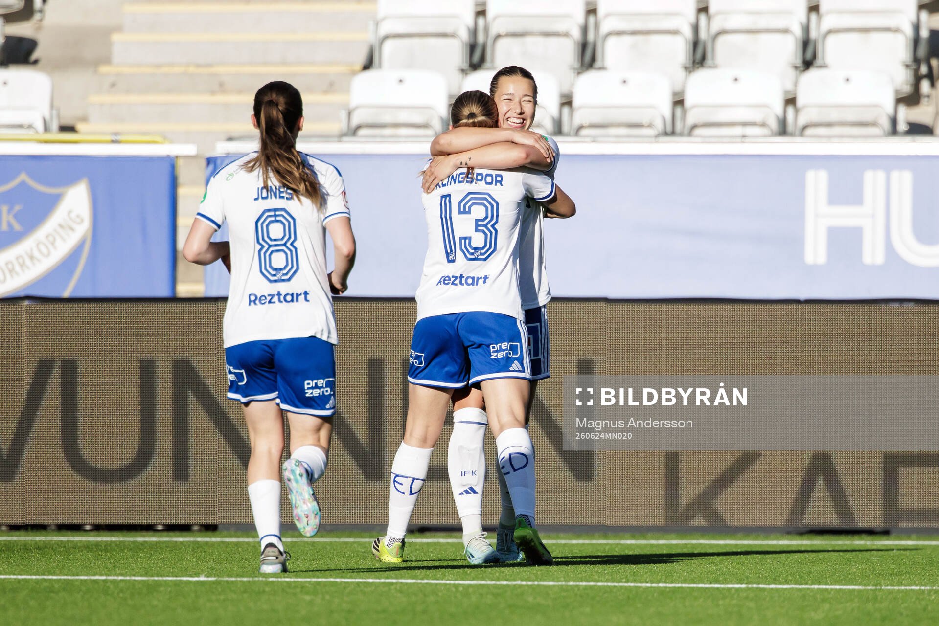 IFK Norrköpings Emma Engström jublar
