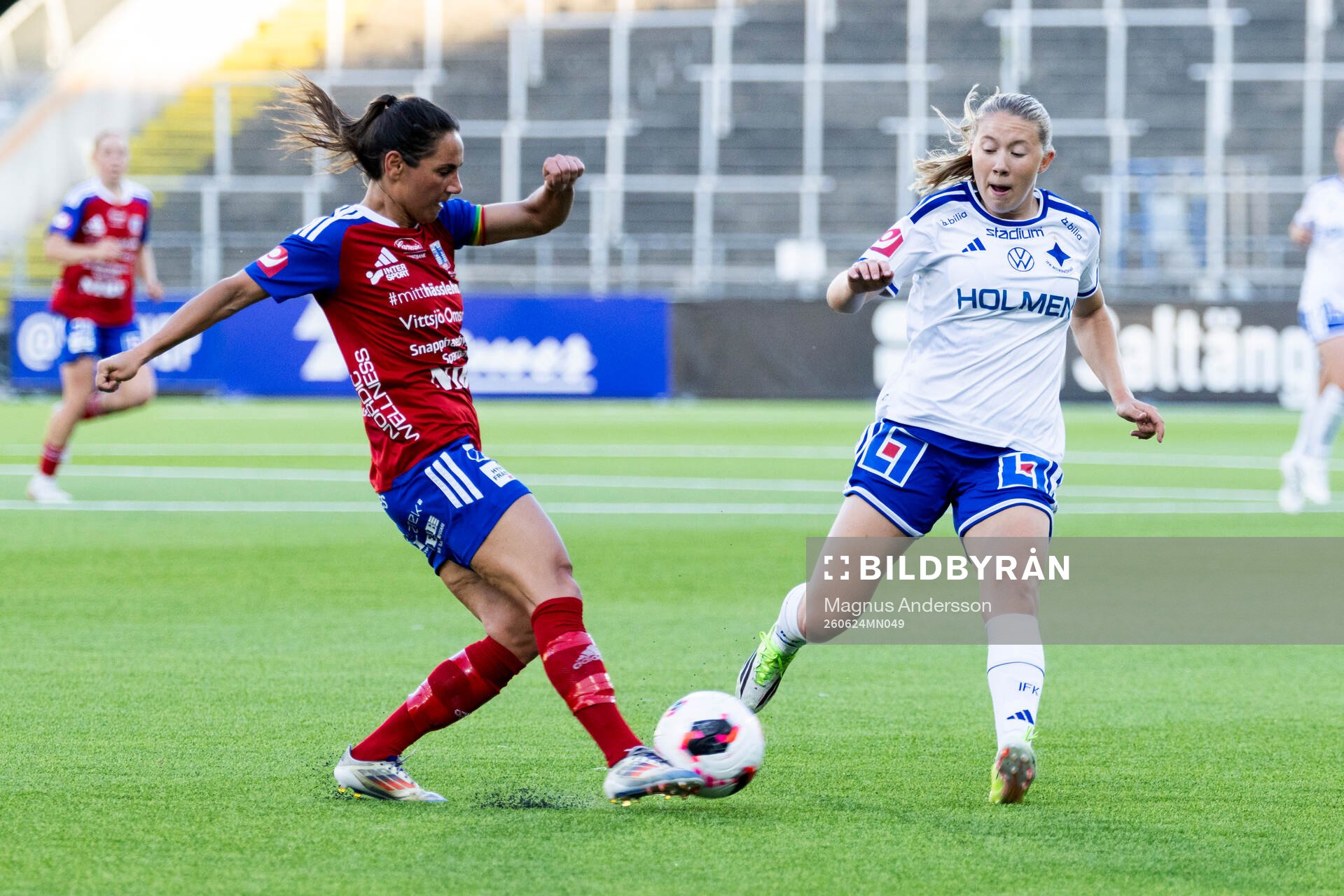 Vittsjös Lisa Klinga och IFK Norrköpings Paula Broddner
