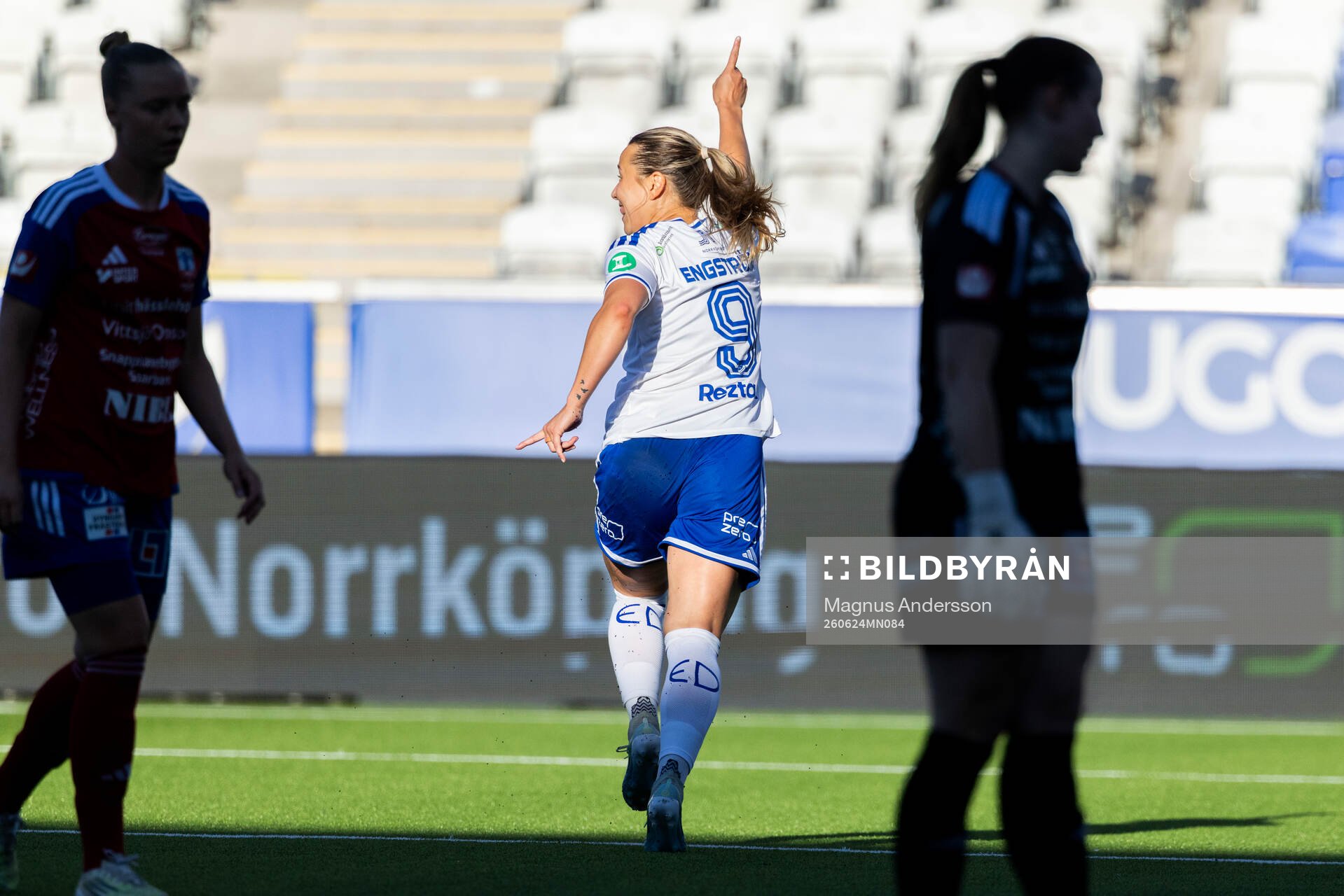 IFK Norrköpings Emma Engström jublar
