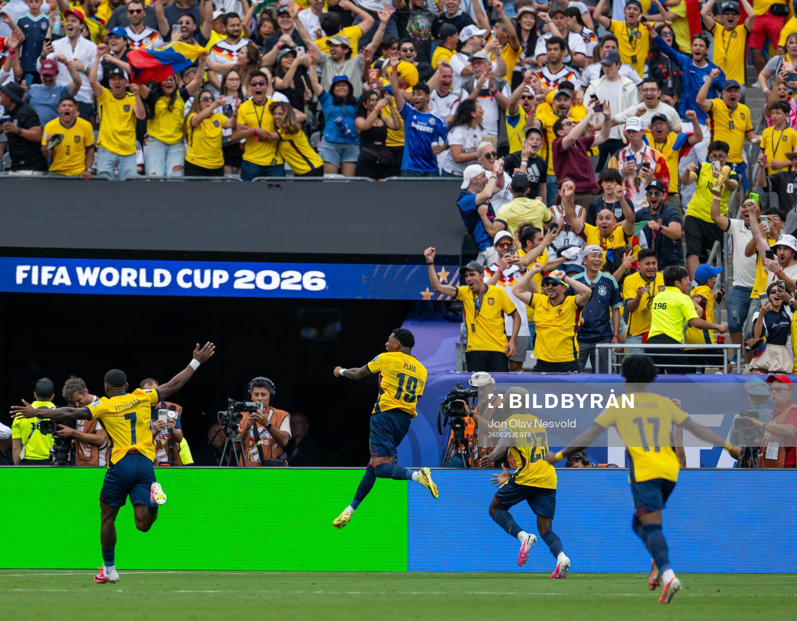 Moises Caicedo and Gonzalo Plata of Ecuador celebrate the
