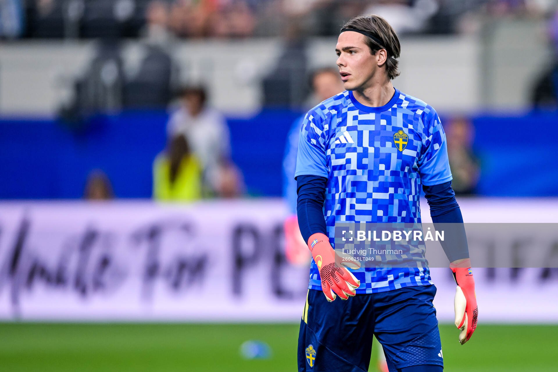 goalkeeper Jacob Widell Zetterström of Sweden