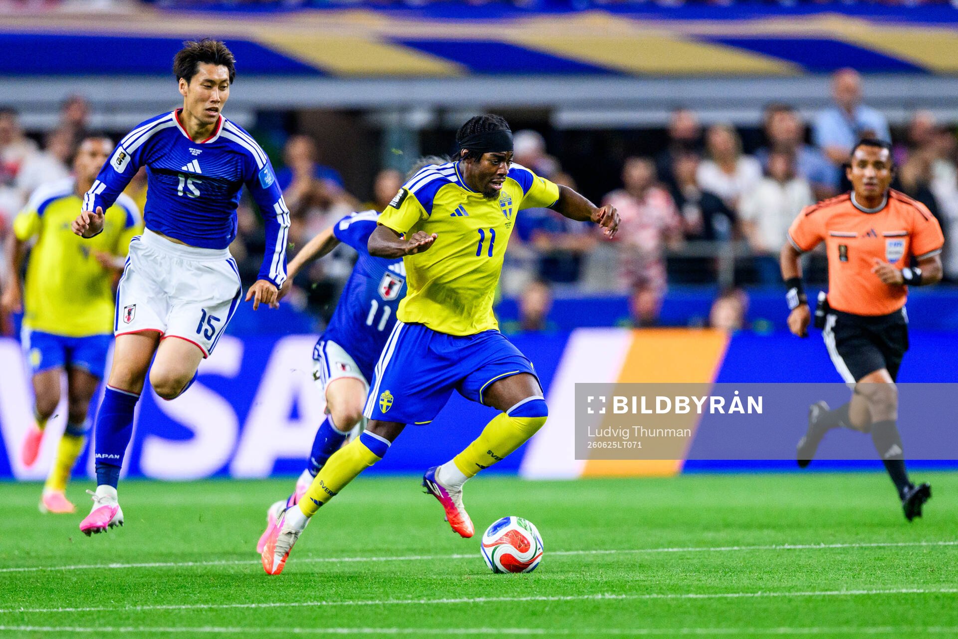 Anthony Elanga of Sweden