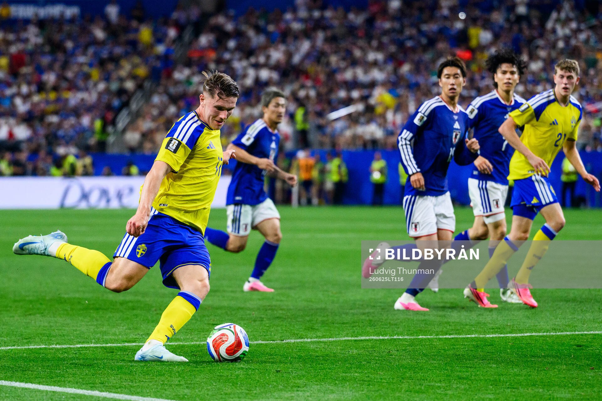Viktor Gyökeres of Sweden