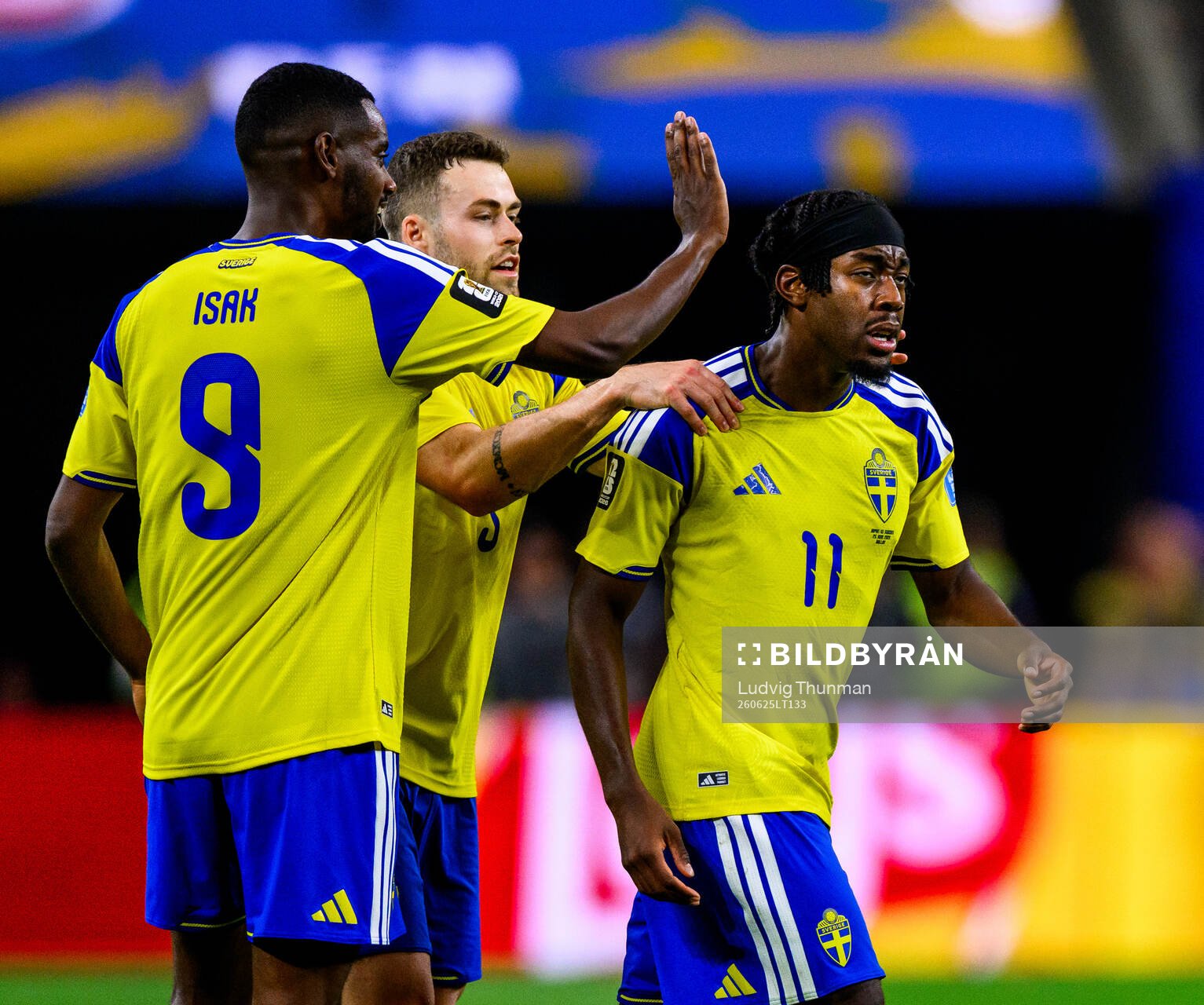 Anthony Elanga of Sweden celebrates scoring 1-1
