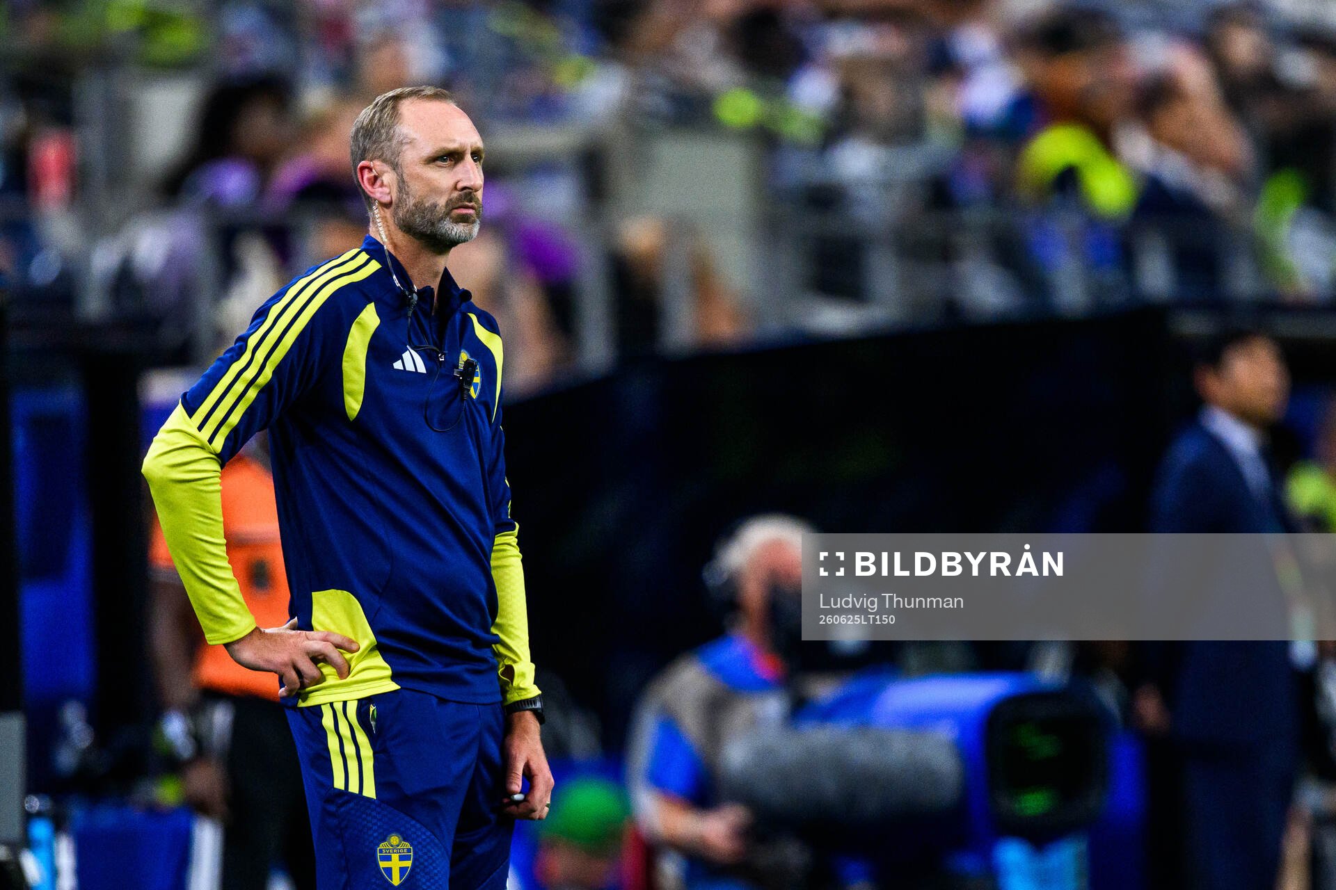 Assistant coach Andreas Georgson of Sweden