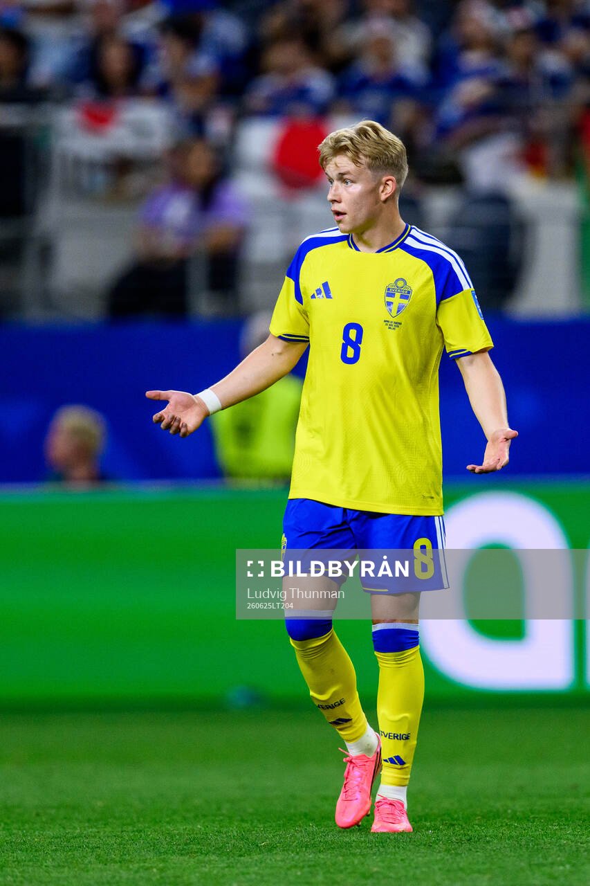 Daniel Svensson of Sweden