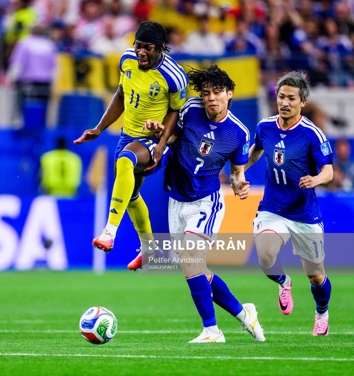 Anthony Elanga of Sweden and Ao Tanaka of Japan