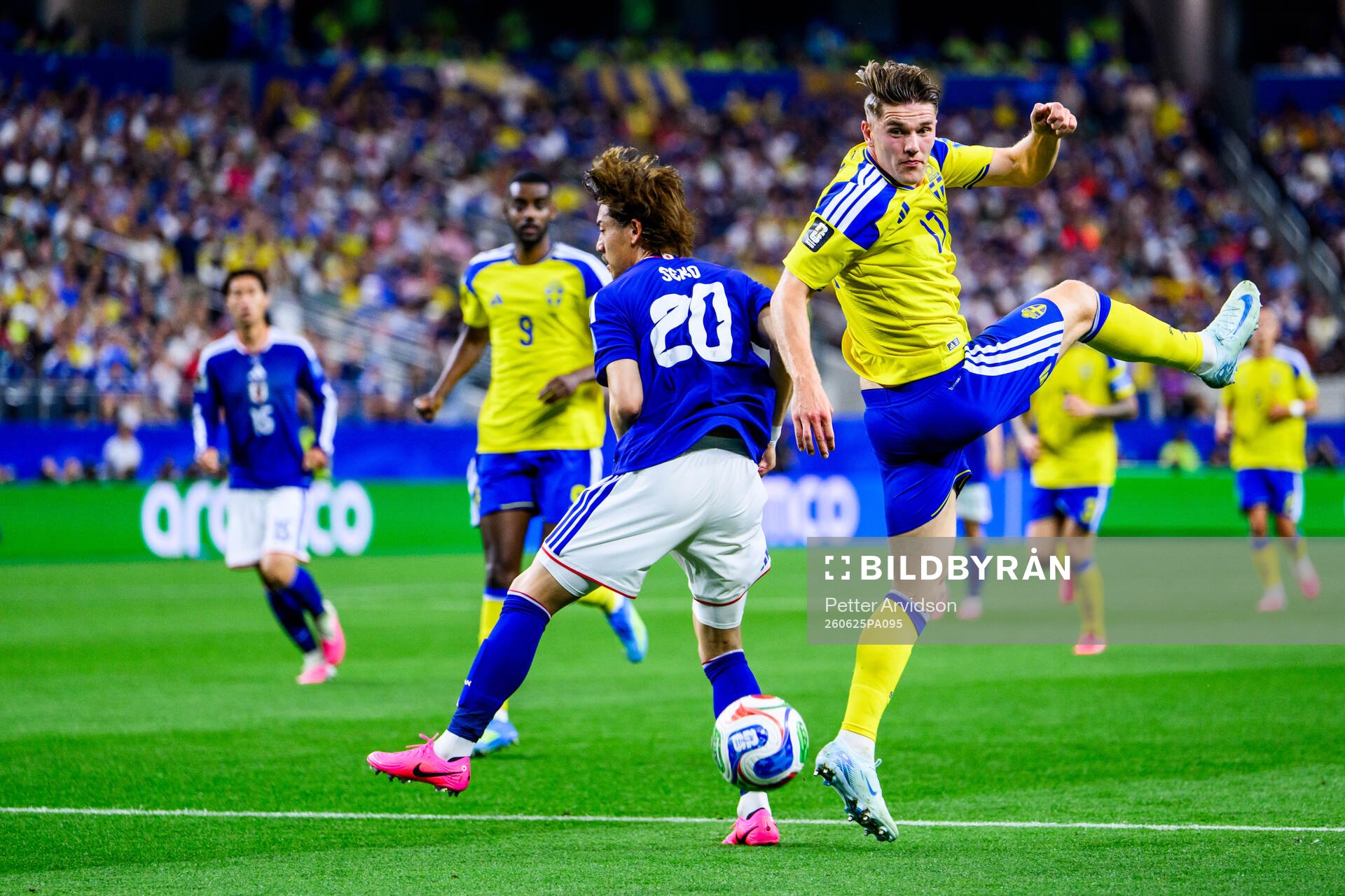 Ayumu Seko of Japan and Viktor Gyökeres of Sweden