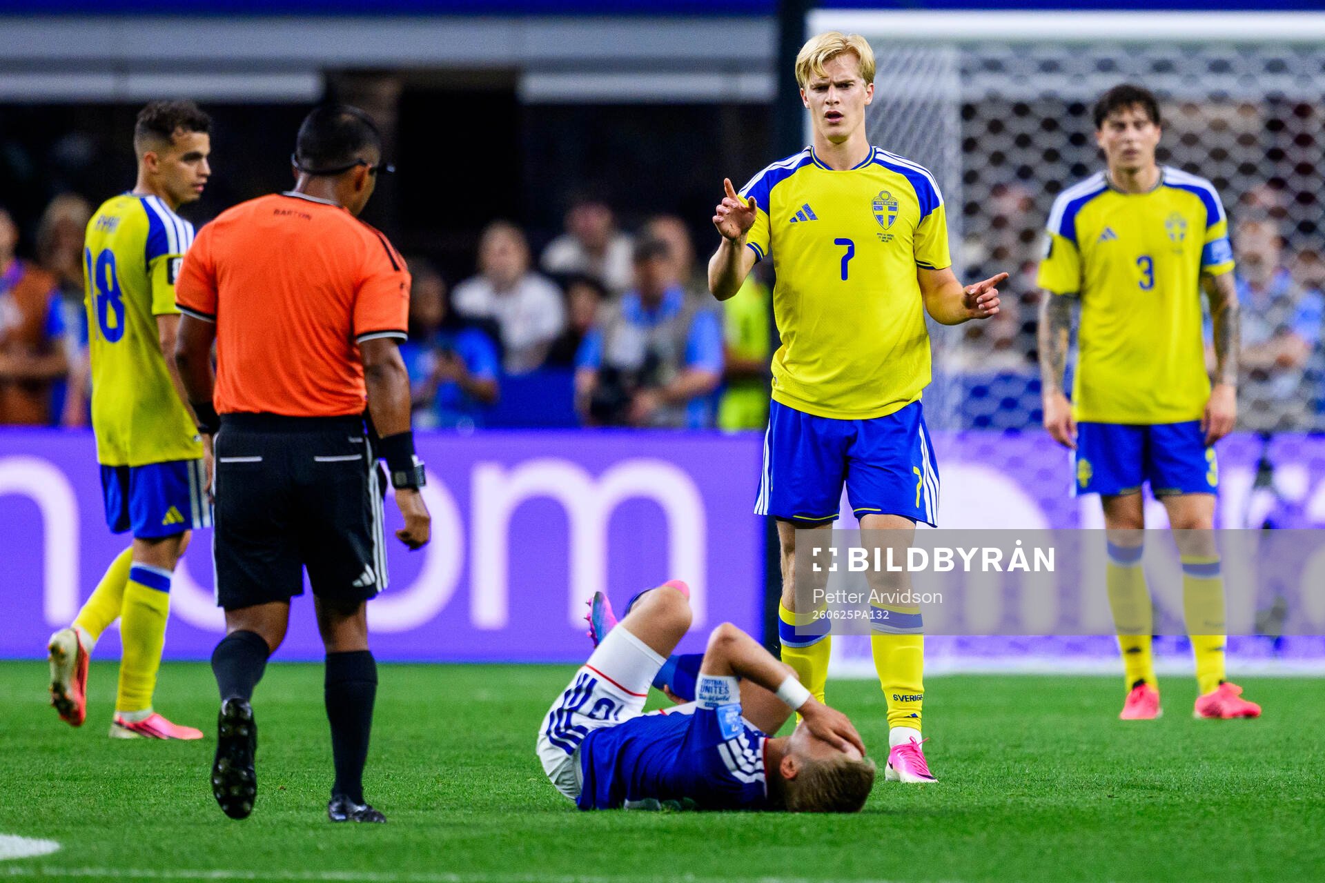 Lucas Bergvall of Sweden