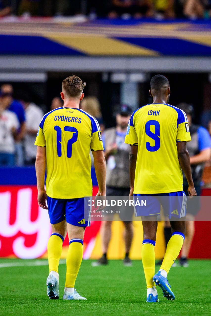 Viktor Gyökeres and Alexander Isak of Sweden