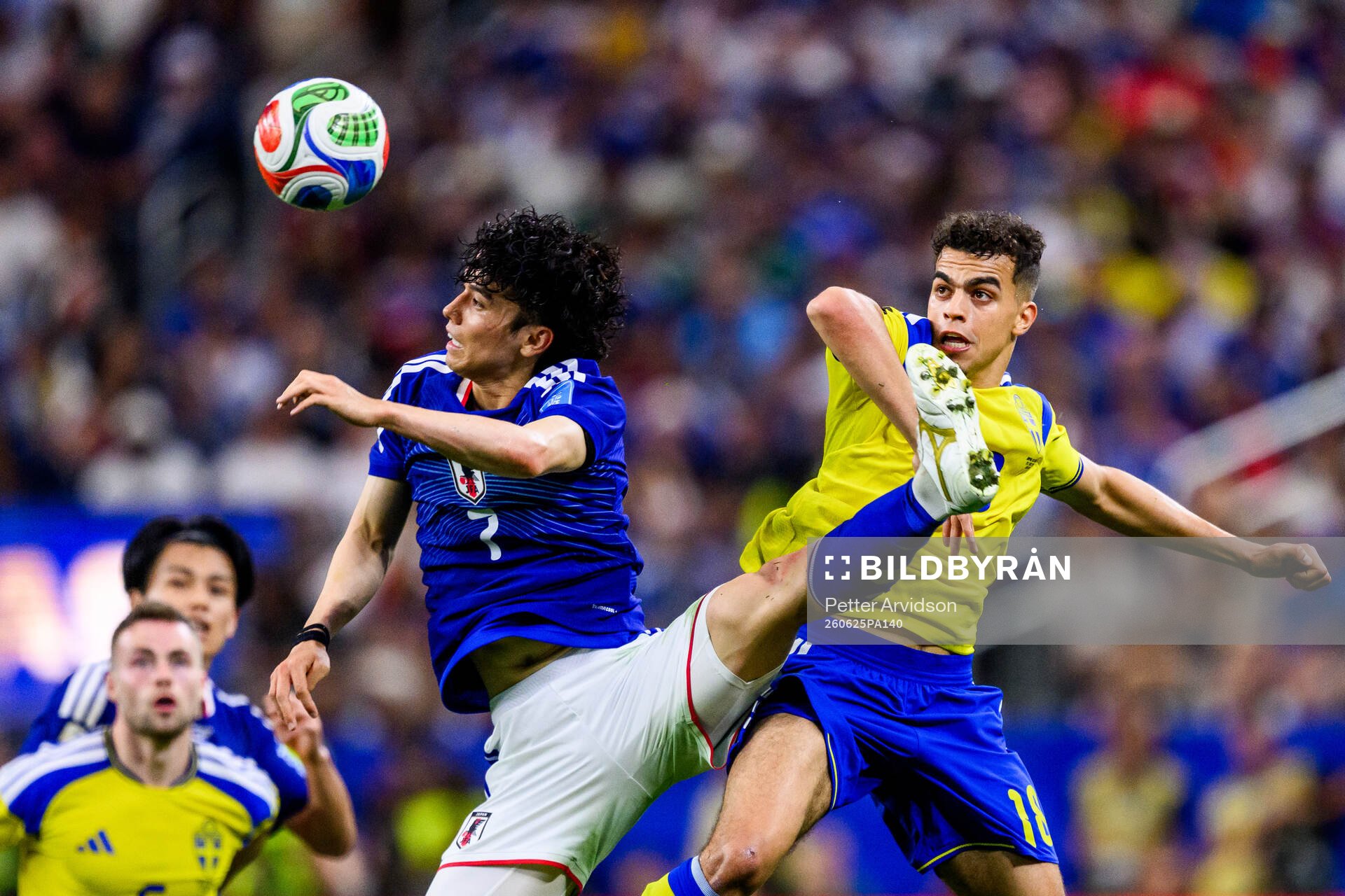 Ao Tanaka of Japan and Yasin Ayari of Sweden
