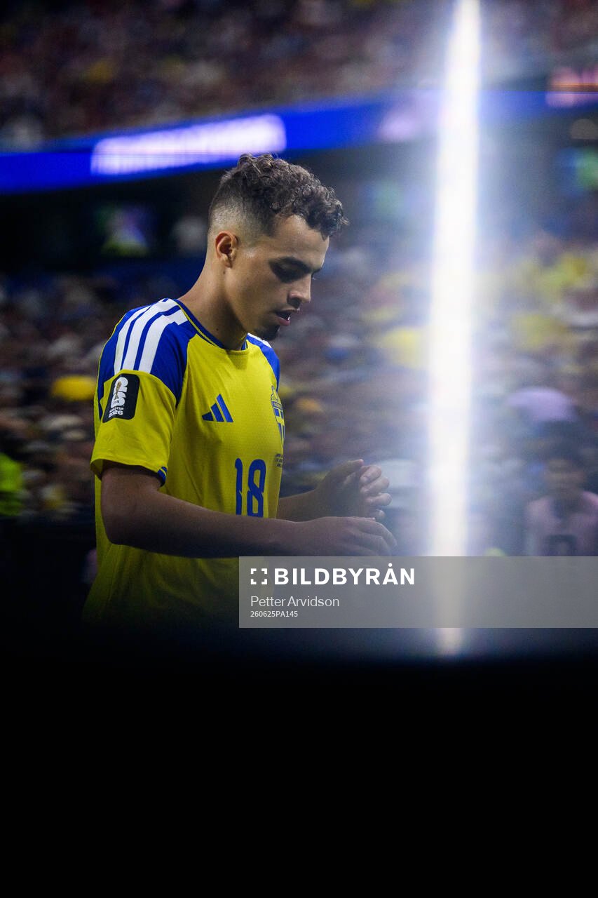 Yasin Ayari of Sweden