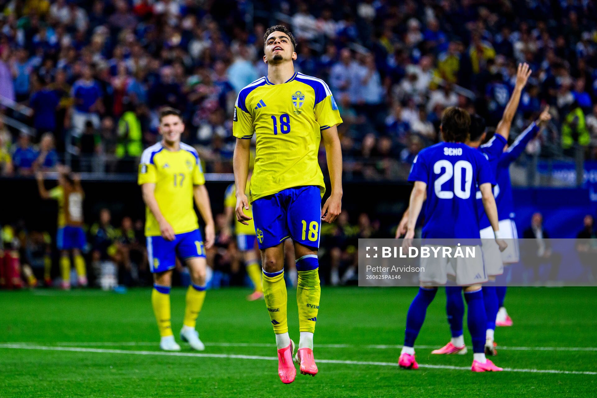Yasin Ayari of Sweden looks dejected