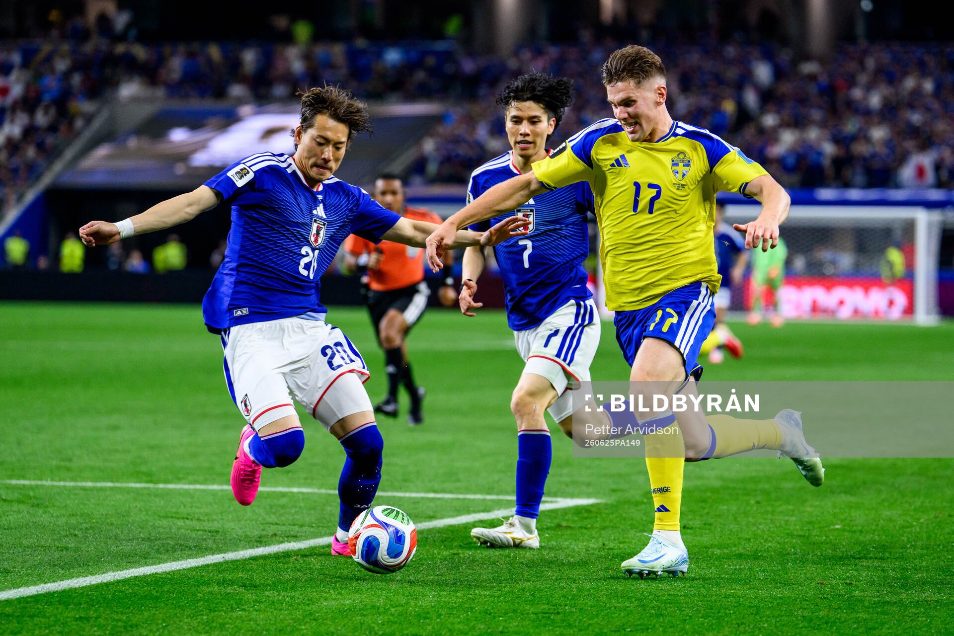 Ayumu Seko of Japan and Viktor Gyökeres of Sweden