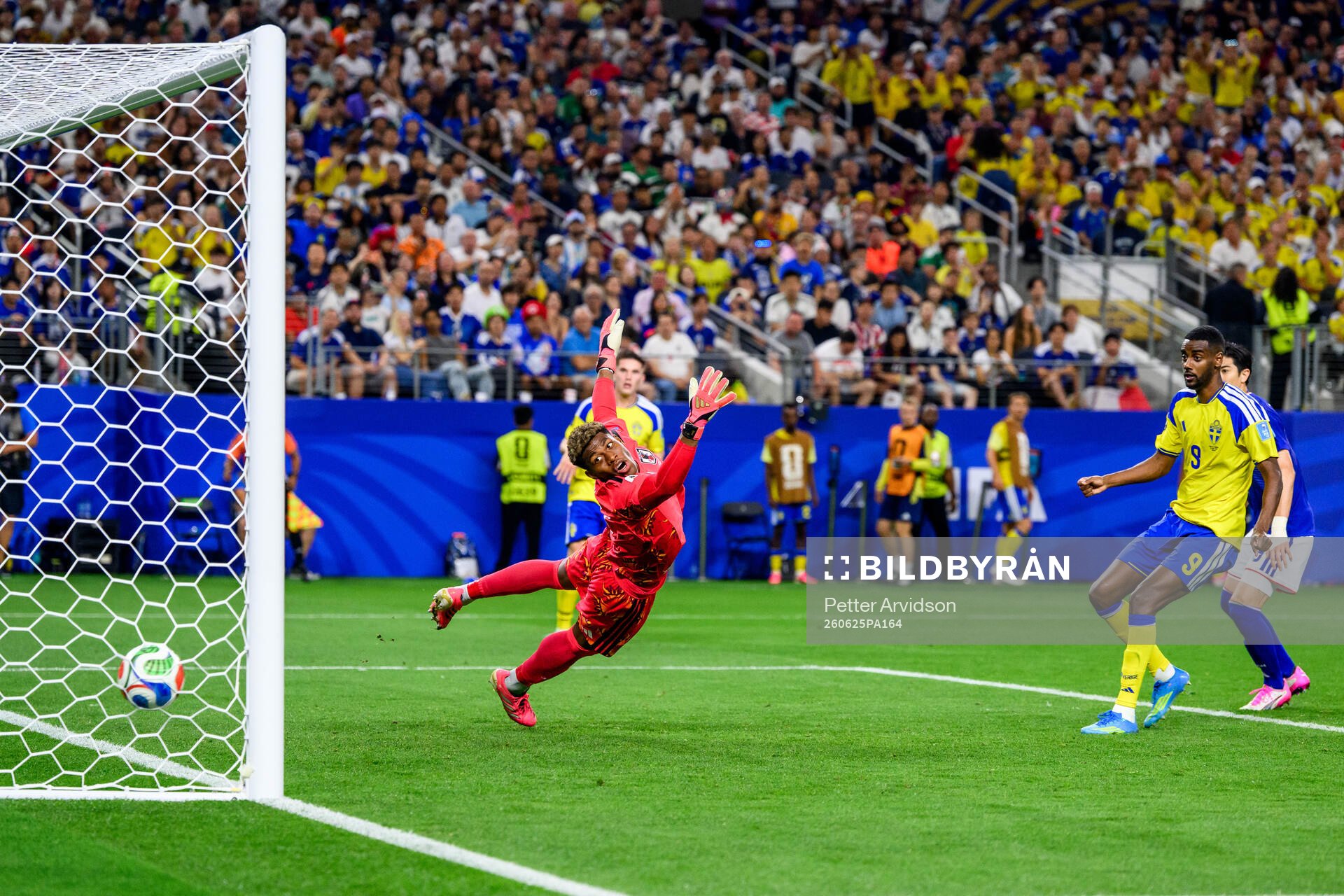 Goalkeeper Zion Suzuki of Japan