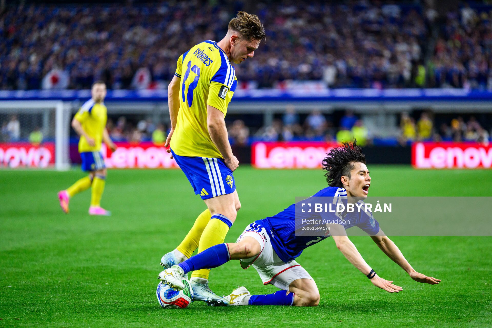 Viktor Gyökeres of Sweden and Ao Tanaka of Japan