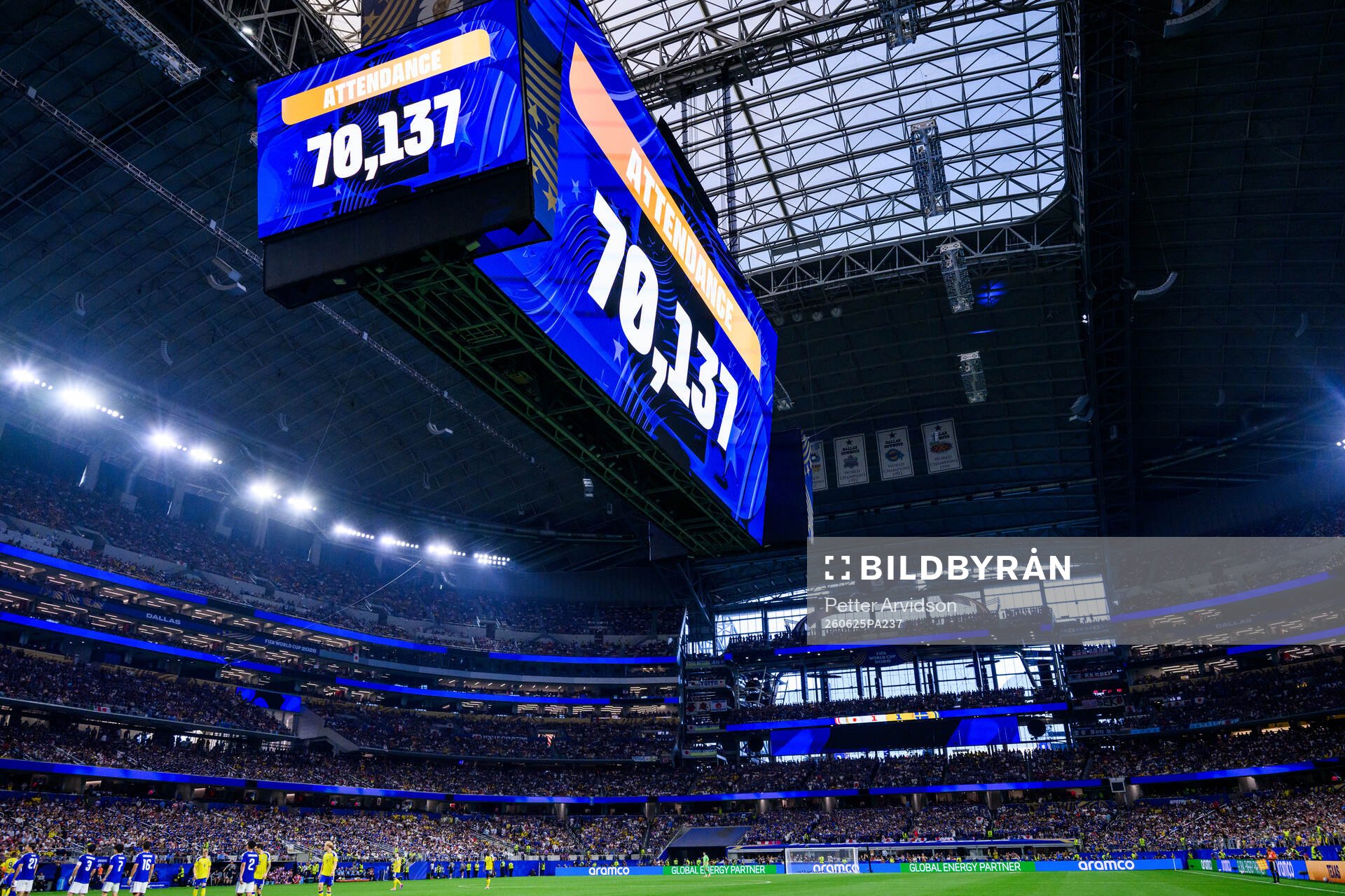Attendance 70 137 is shown