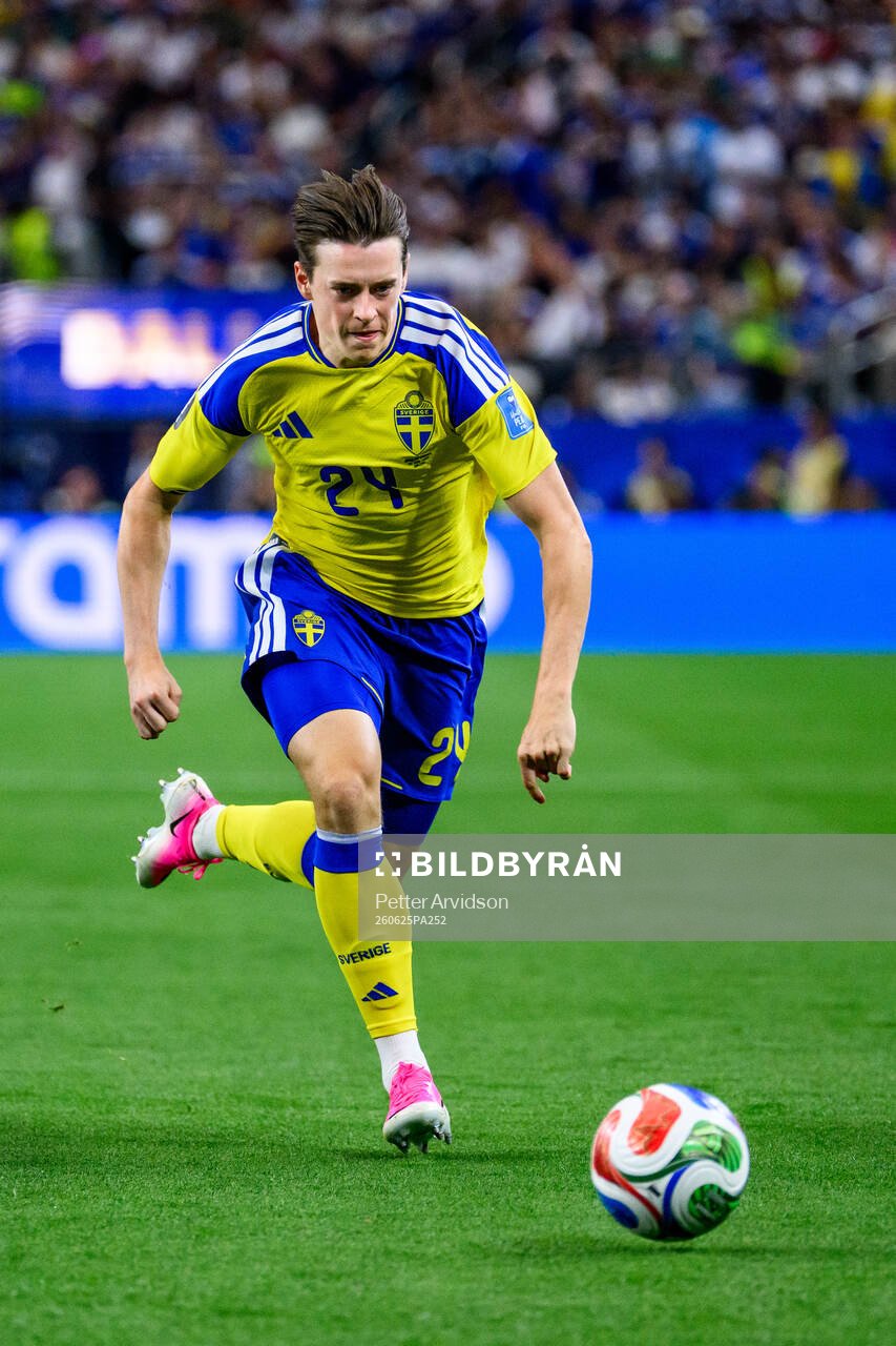 Elliot Stroud of Sweden