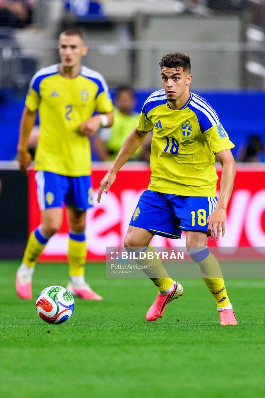 Yasin Ayari of Sweden