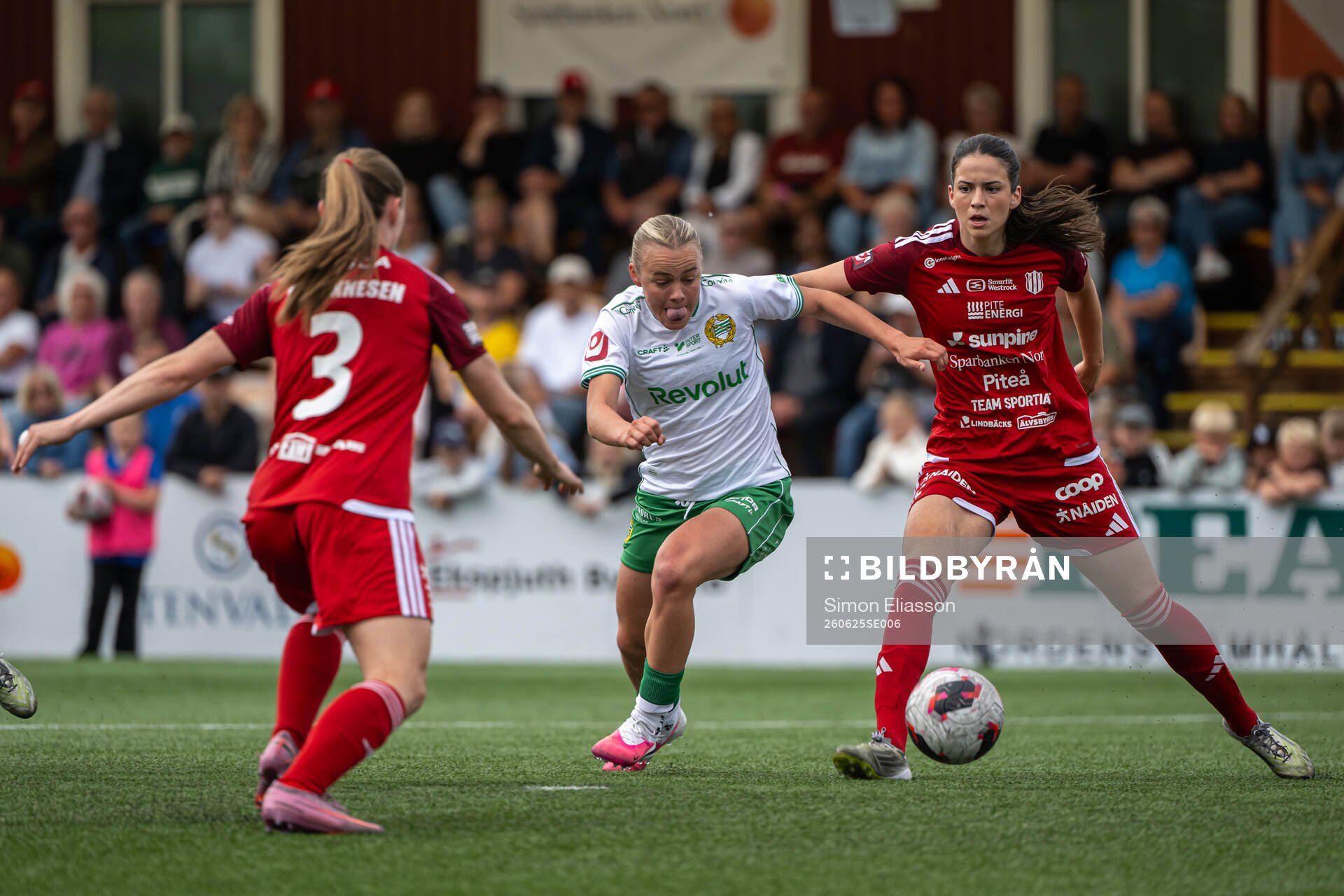 Hammarbys Mari Nyhagen och Piteås Andrea Simonovic
