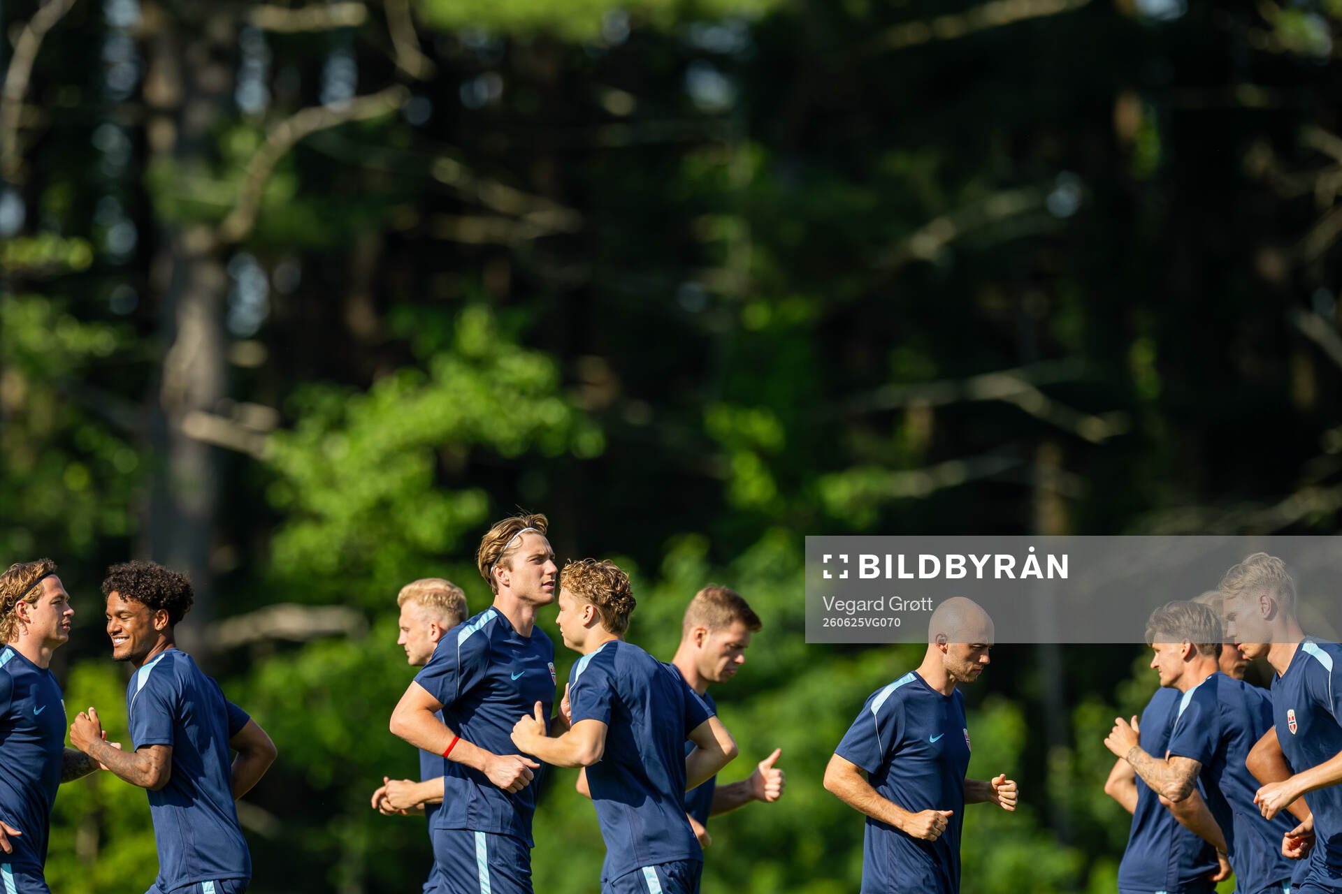 Kristian Thorstvedt and players of the Norwegian national