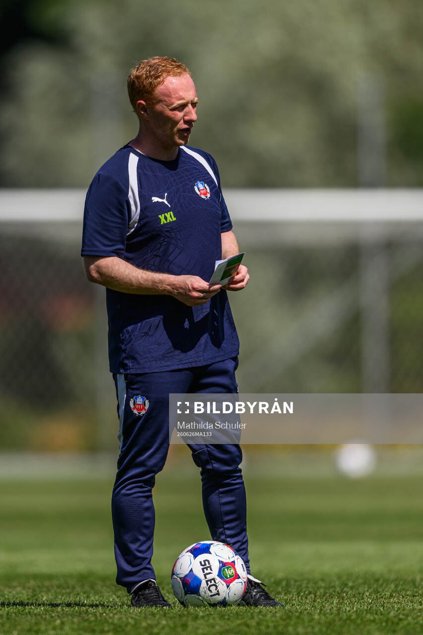 Manager Stevie Grieve