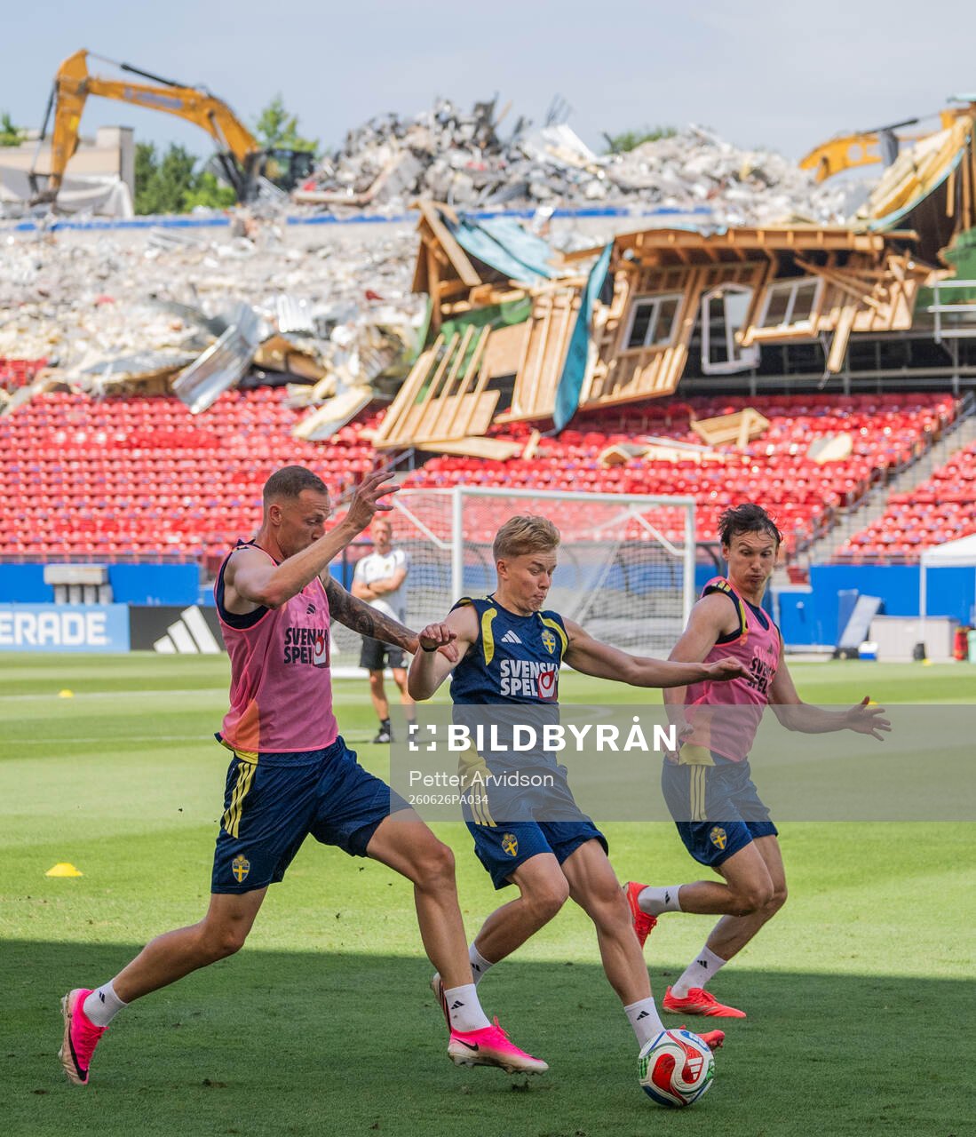 Gustaf Nilsson, Daniel Svensson and Hjalmar Ekdal of the