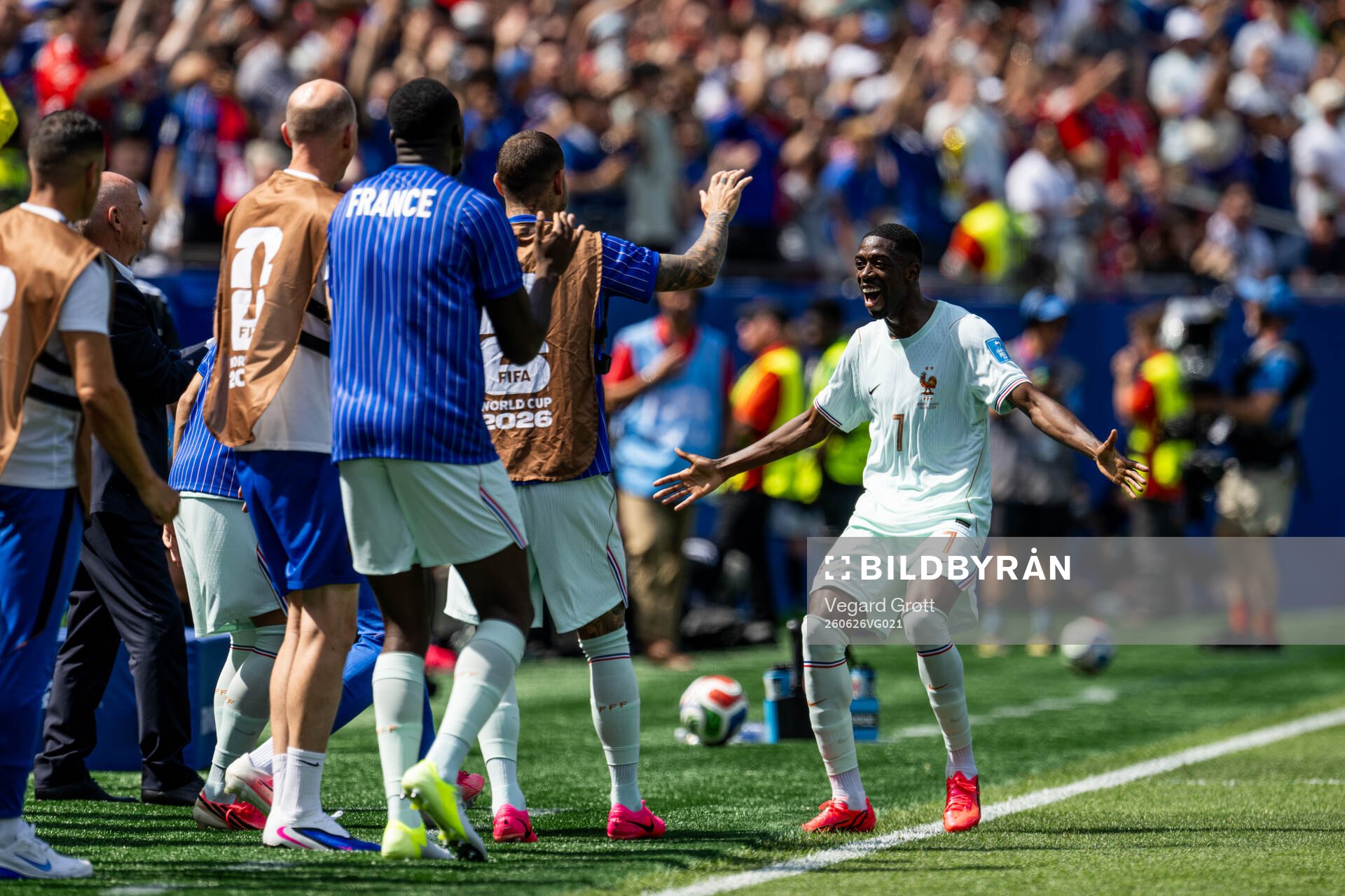 Ousmane Dembele of France celebrates