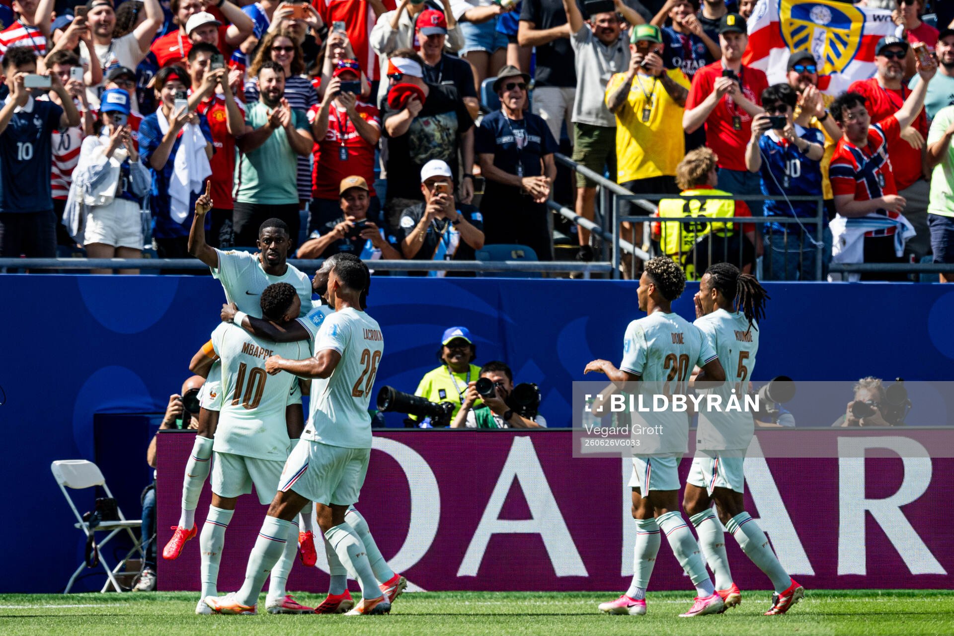 Ousmane Dembele of France celebrates