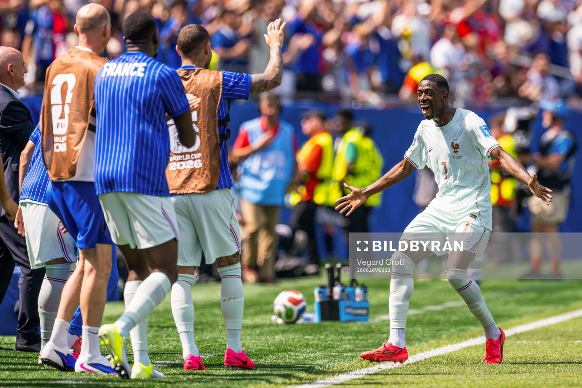 Ousmane Dembele of France celebrates